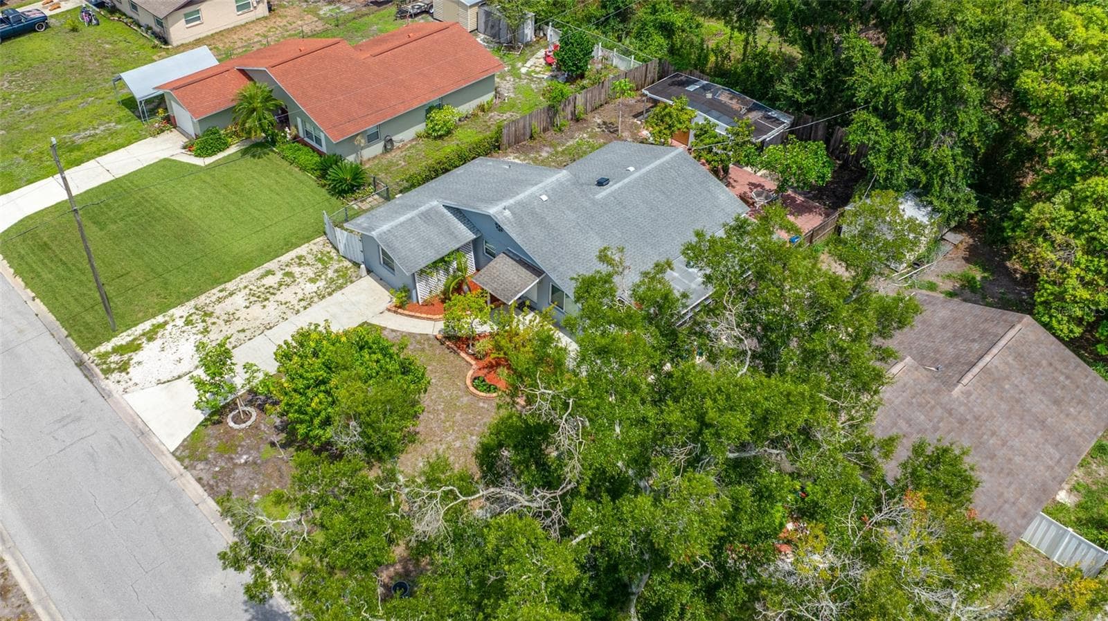 Single Family Residence at 4115 55TH AVENUE DR E, BRADENTON, photo 8 of 86