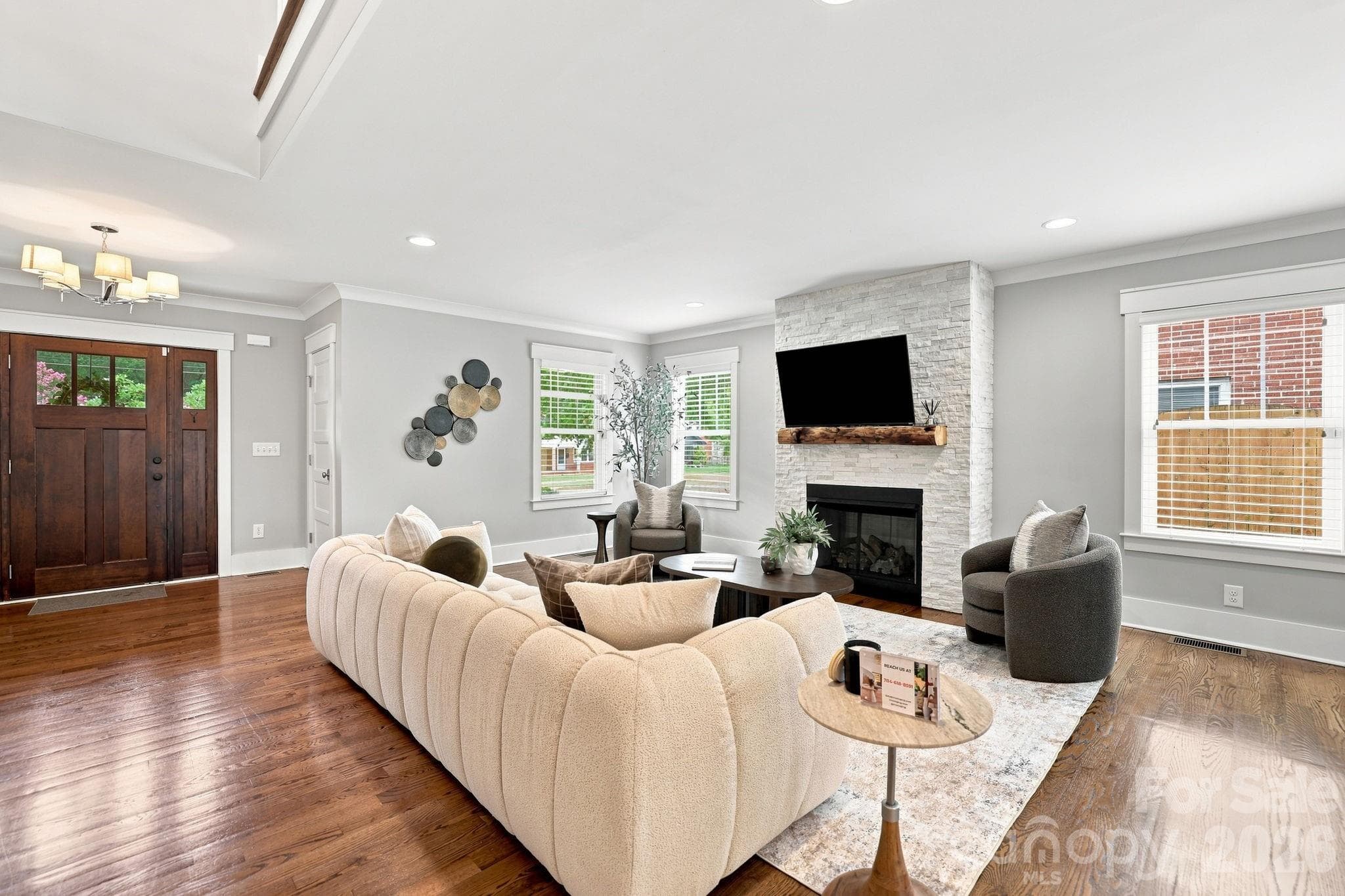 Single Family Residence at 2617 Commonwealth Avenue, Charlotte, photo 6 of 46
