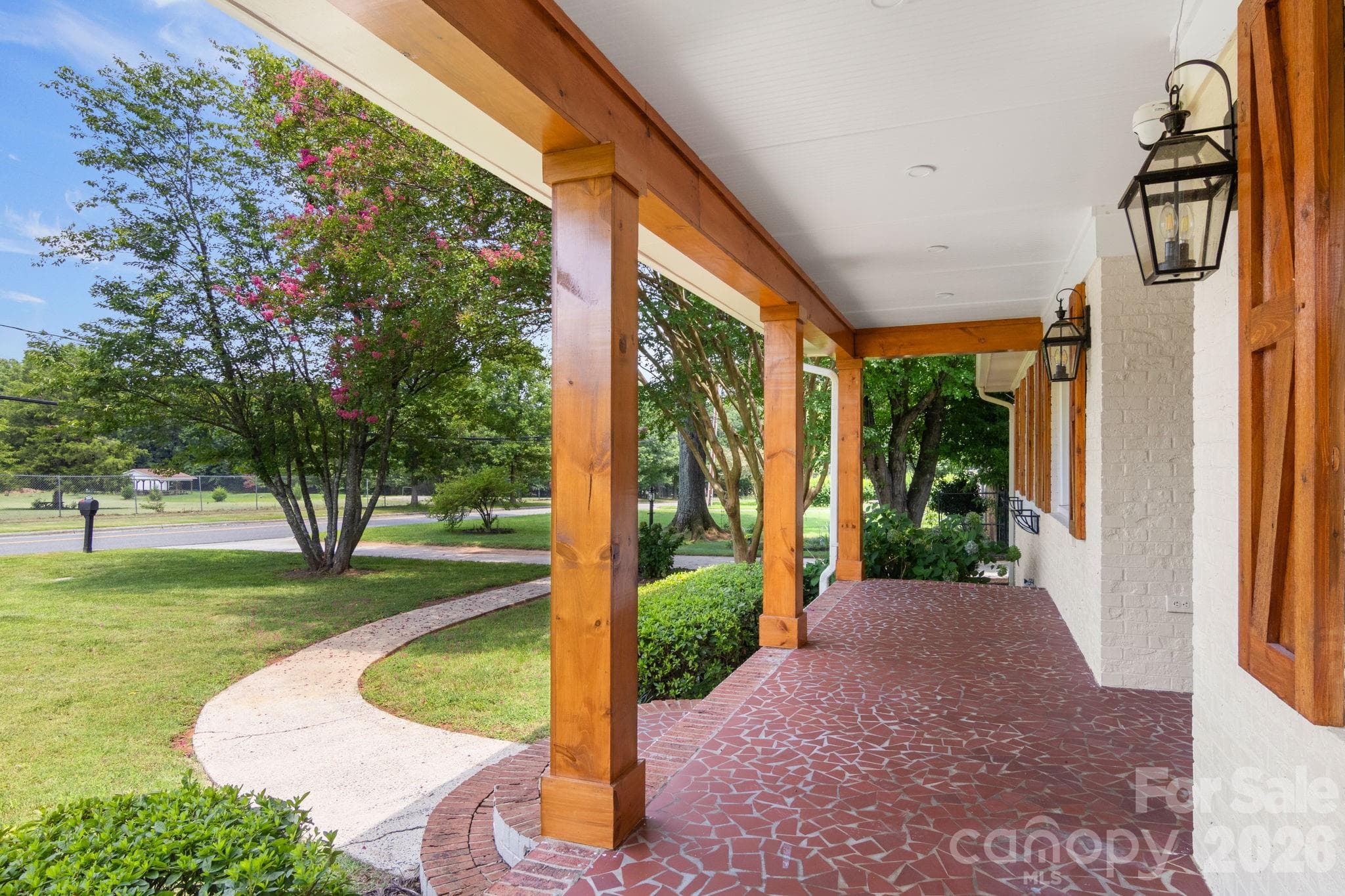 Single Family Residence at 7030 Delta Lake Drive, Charlotte, photo 4 of 42