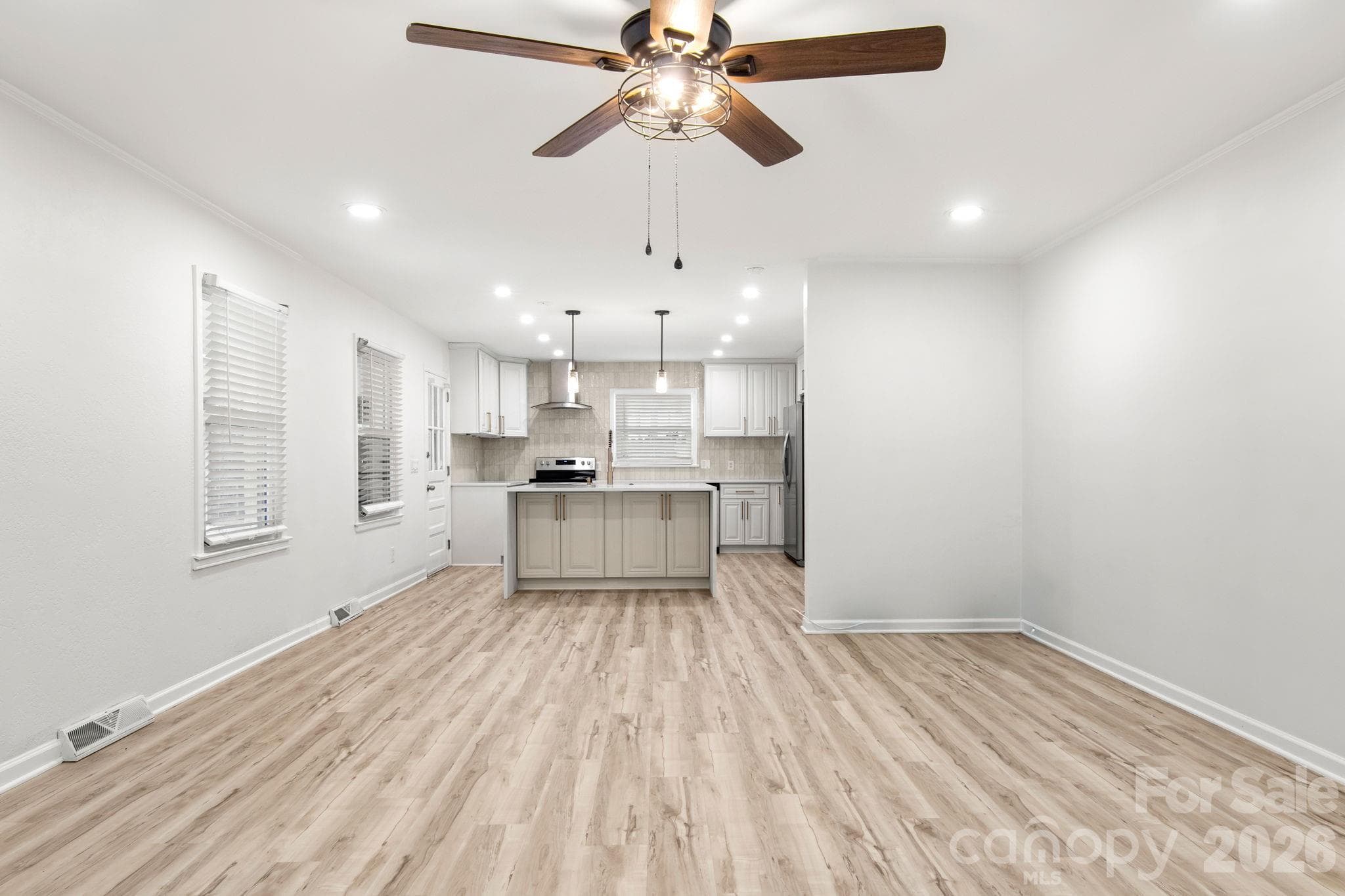 Single Family Residence at 7030 Delta Lake Drive, Charlotte, photo 16 of 42