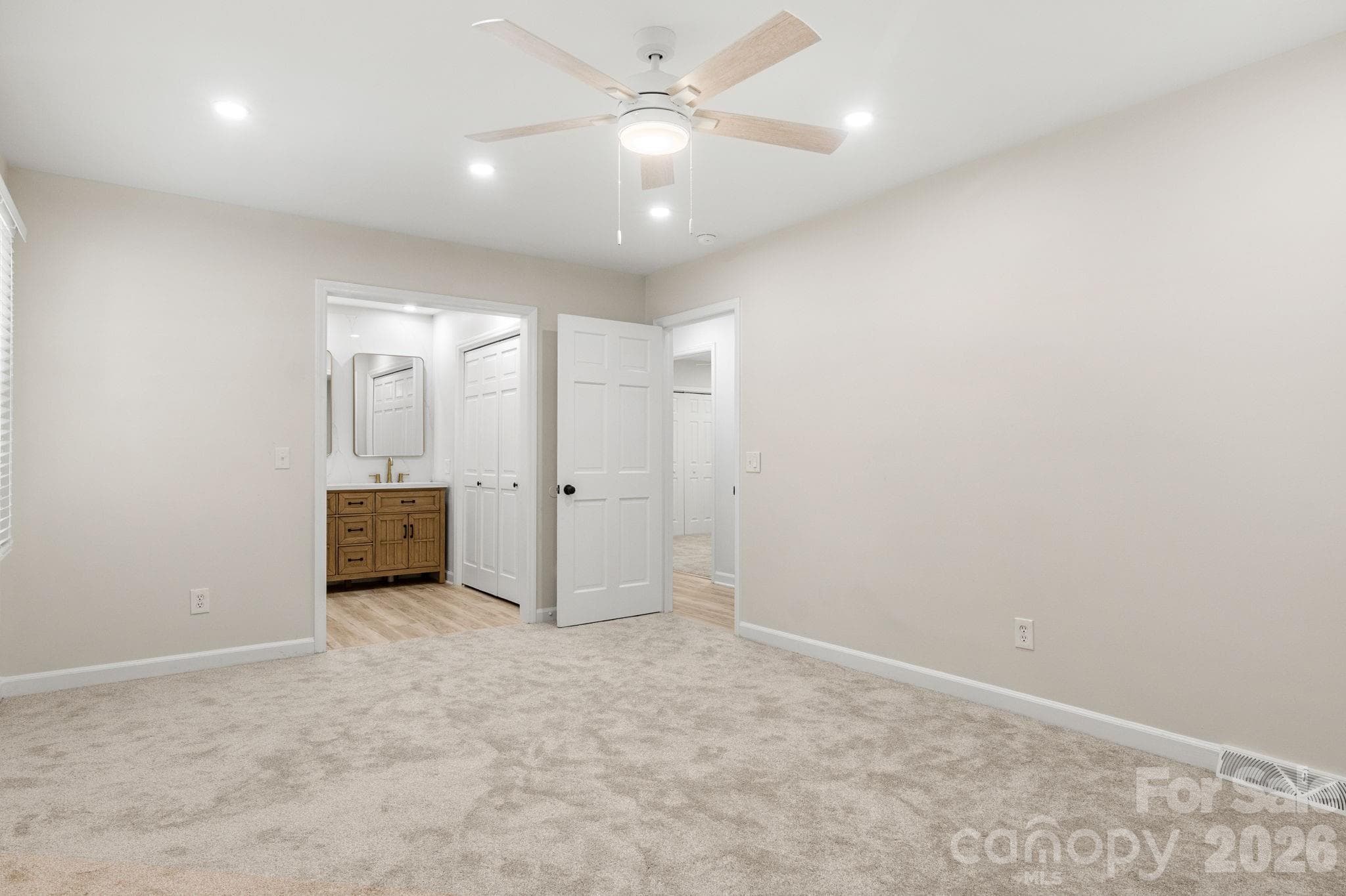 Single Family Residence at 7030 Delta Lake Drive, Charlotte, photo 29 of 42