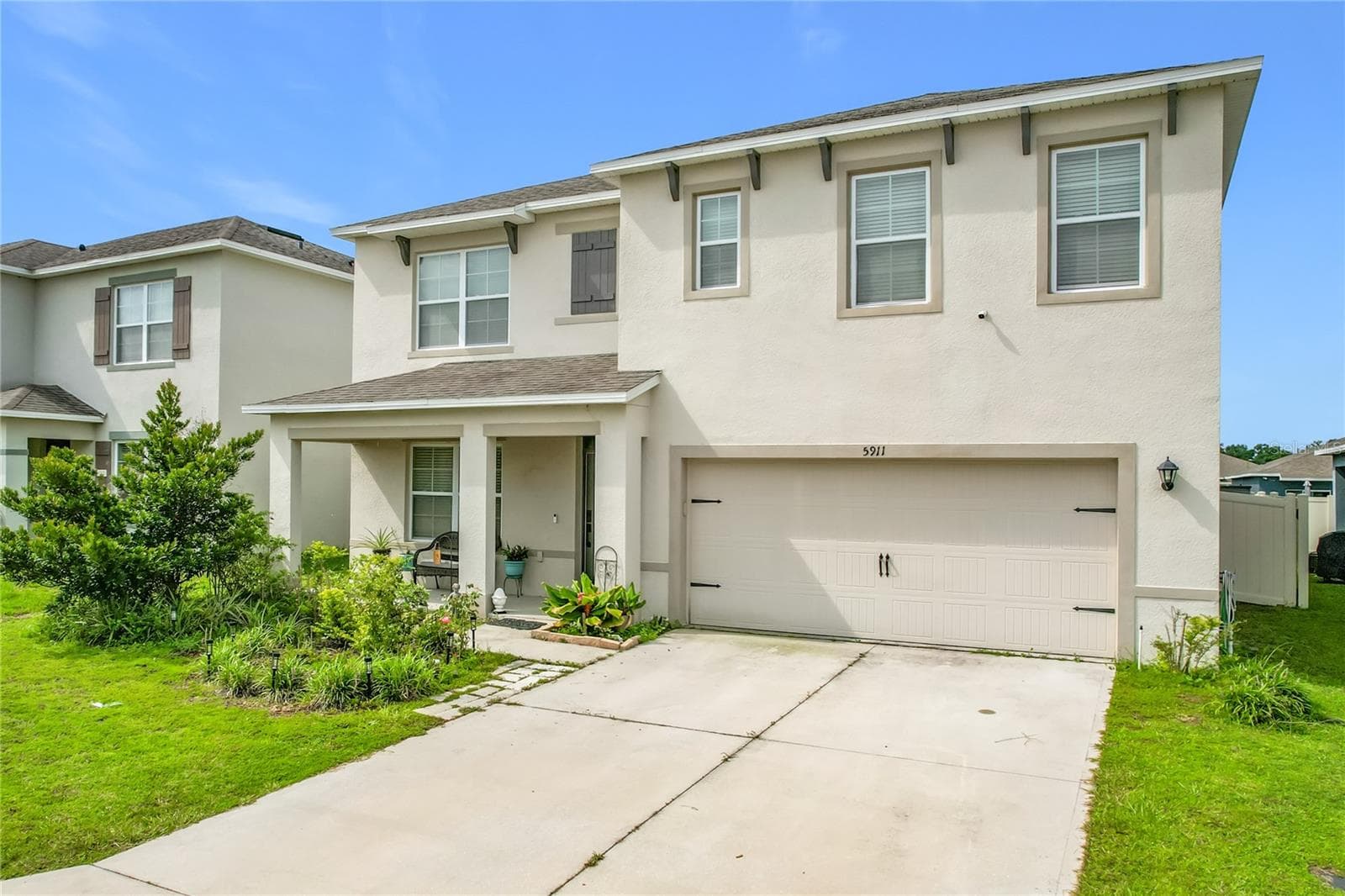 Single Family Residence at 5911 SHINGLE CREEK RD, LAKELAND, photo 2 of 37