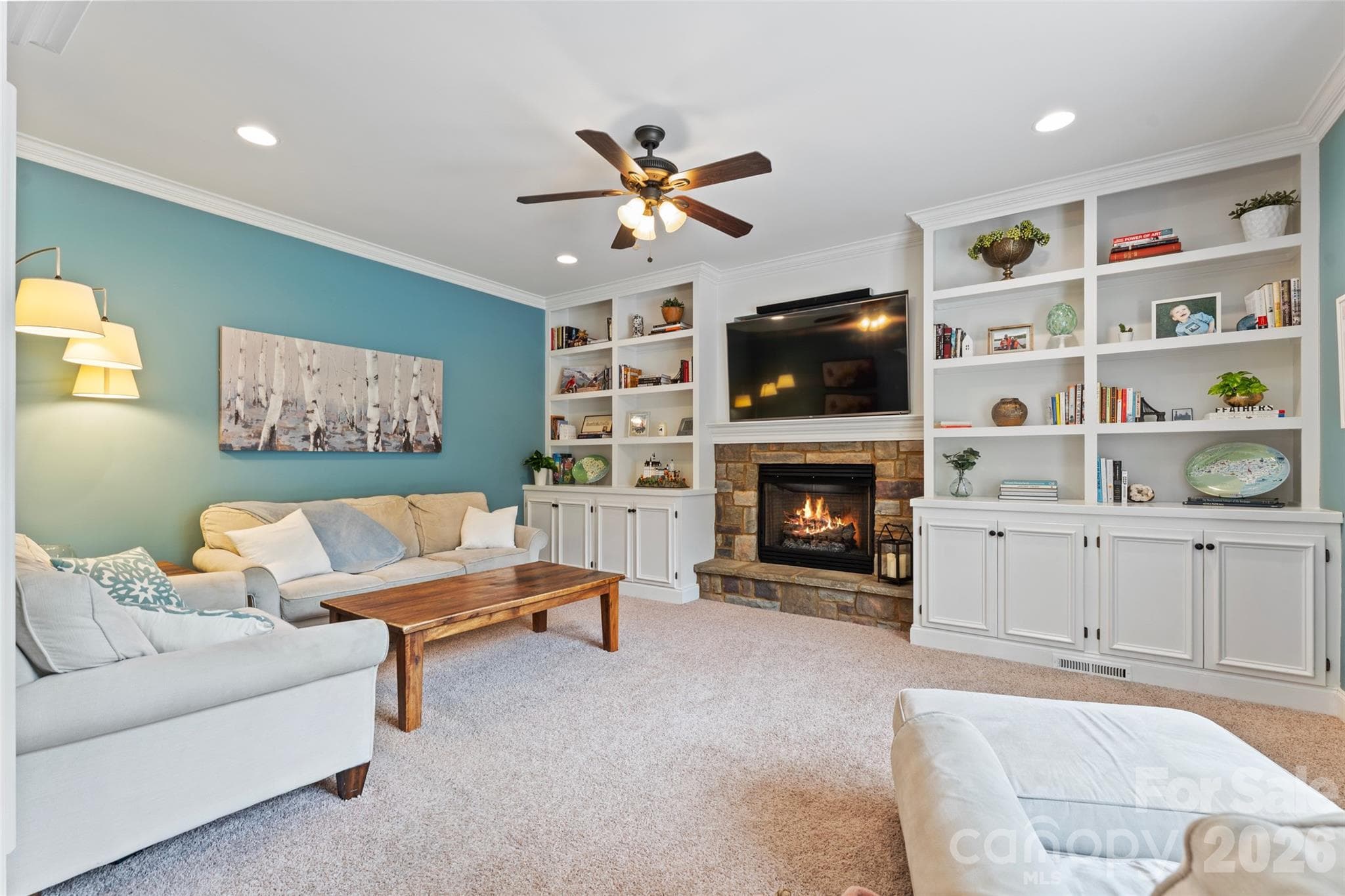 Single Family Residence at 314 Stone Cliff Lane, Lake Wylie, photo 9 of 43