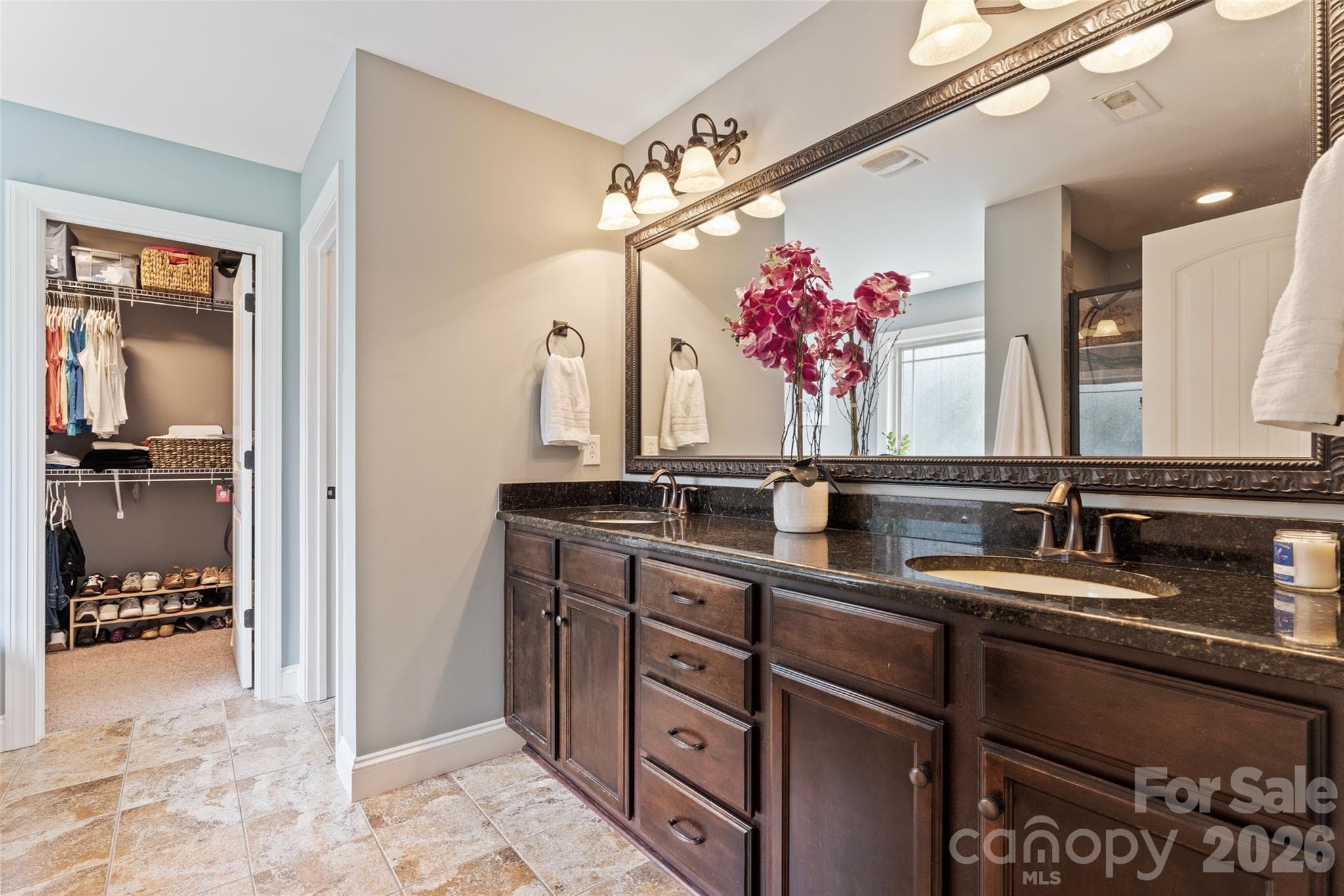 Single Family Residence at 314 Stone Cliff Lane, Lake Wylie, photo 19 of 43