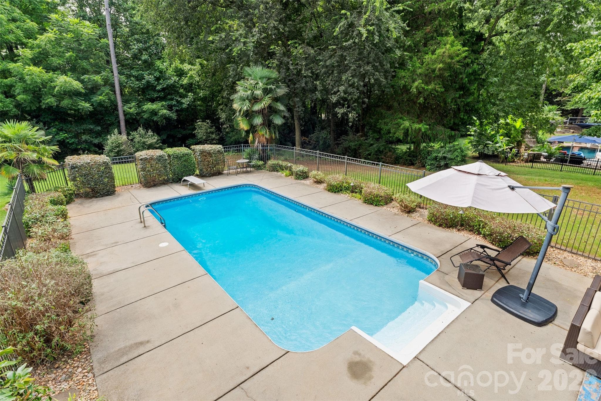 Refreshing Pool. - 314 Stone Cliff Lane, Lake Wylie