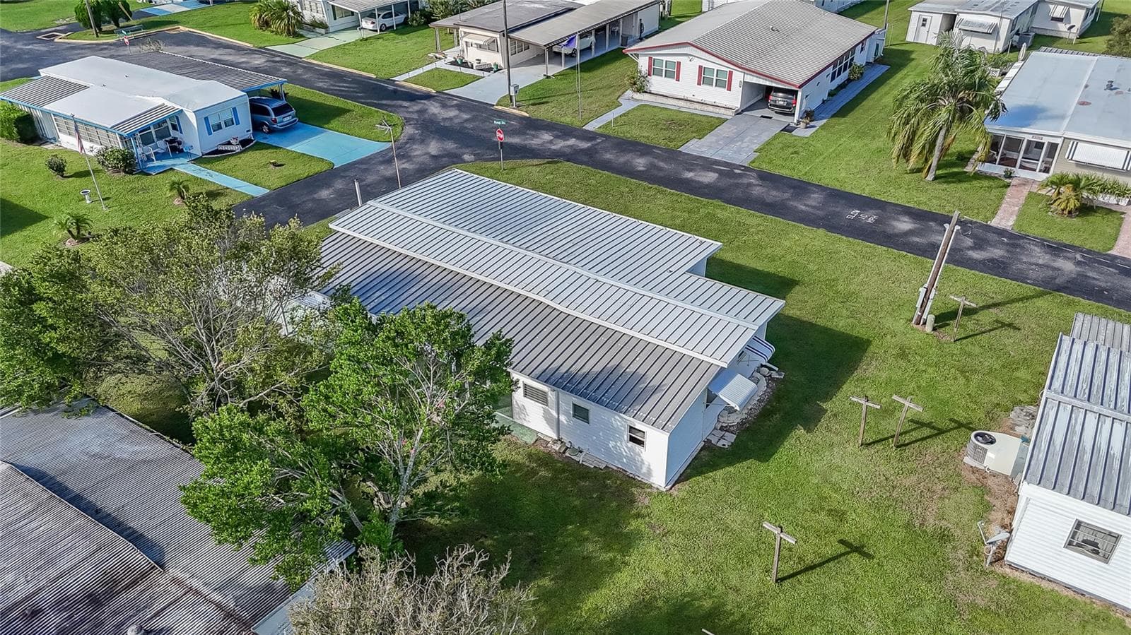 Mobile Home at 37249 HAMMOND DR, ZEPHYRHILLS, photo 23 of 23