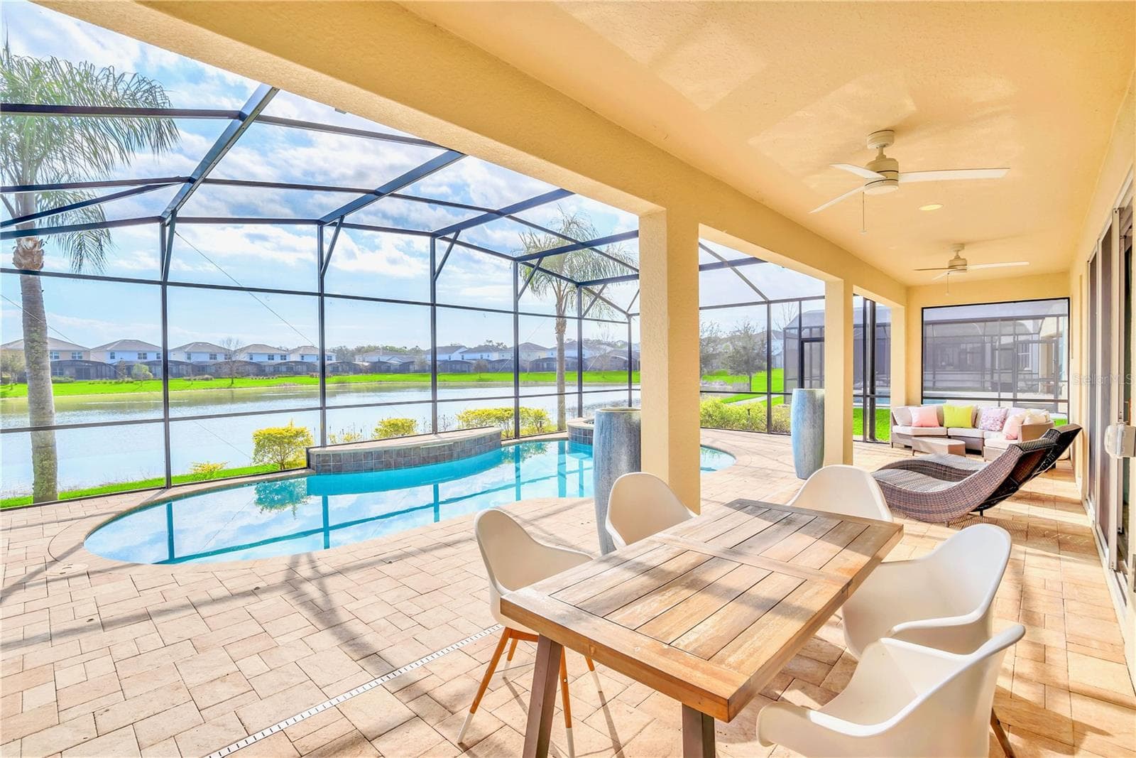 Single Family Residence at 537 MARCELLO BLVD, KISSIMMEE, photo 3 of 51
