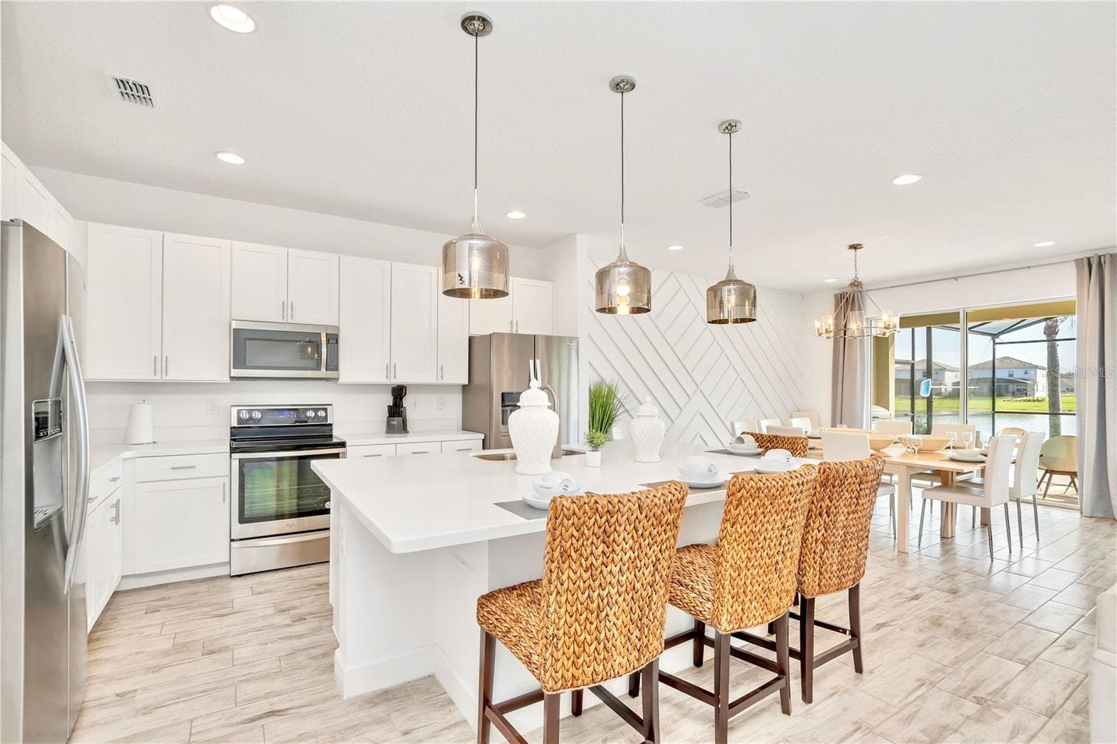 Single Family Residence at 537 MARCELLO BLVD, KISSIMMEE, photo 7 of 51