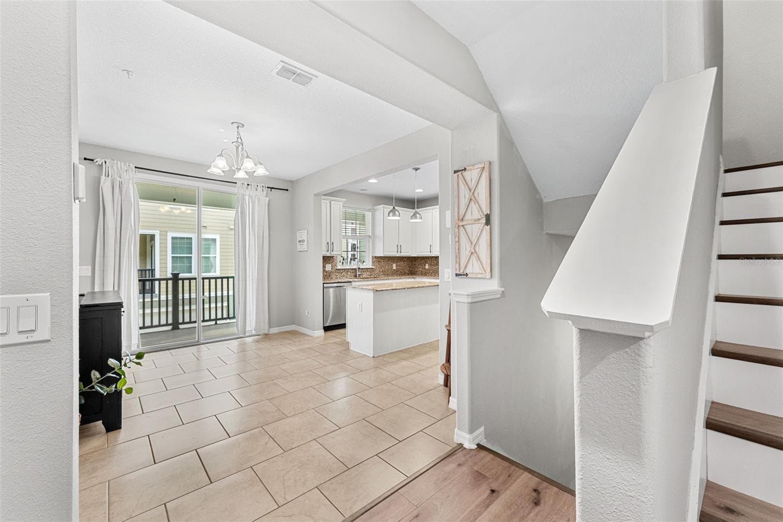 Townhouse at 1380 MILL STREAM LN, WINTER SPRINGS, photo 7 of 33