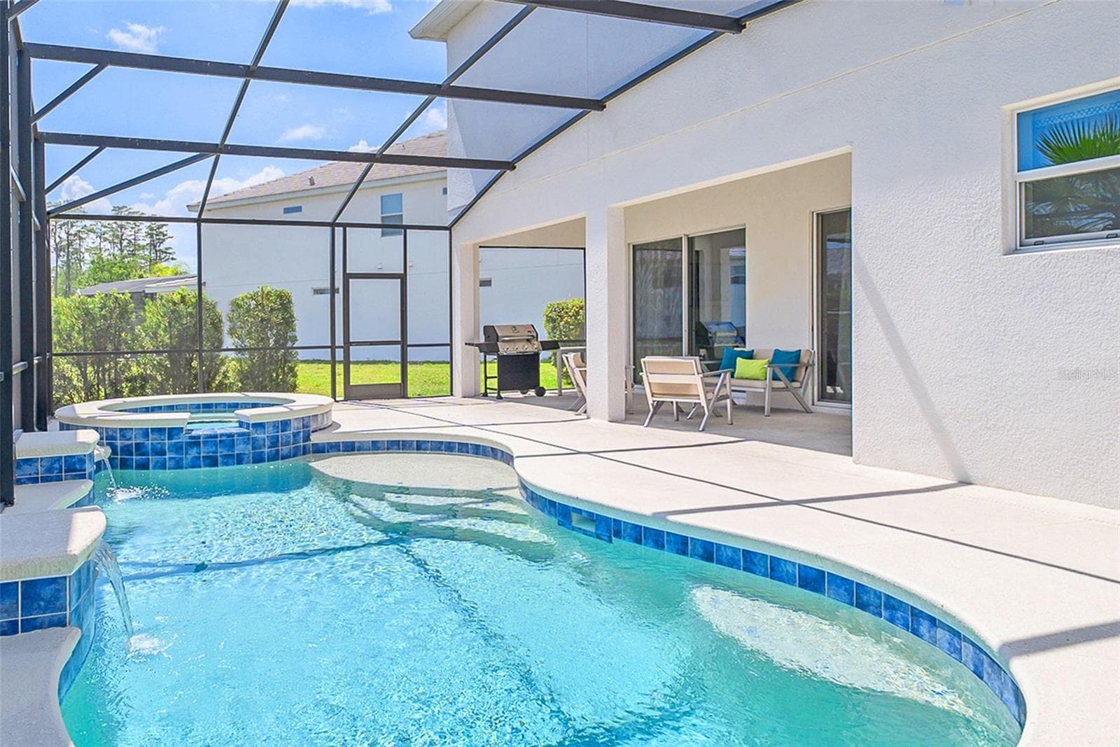 Single Family Residence at 2560 SHANTI DR, KISSIMMEE, photo 3 of 49