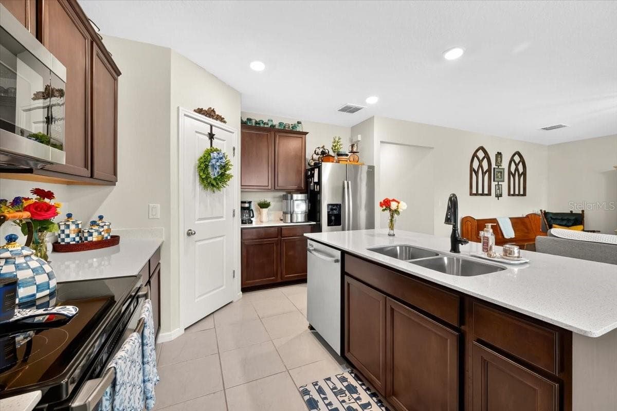 Single Family Residence at 5461 KEATON SPRINGS DR, LAKELAND, photo 20 of 42