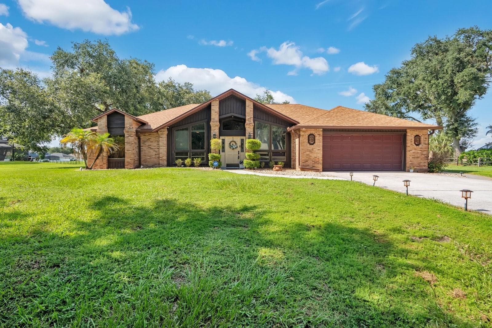 3251 PINEWOOD CT