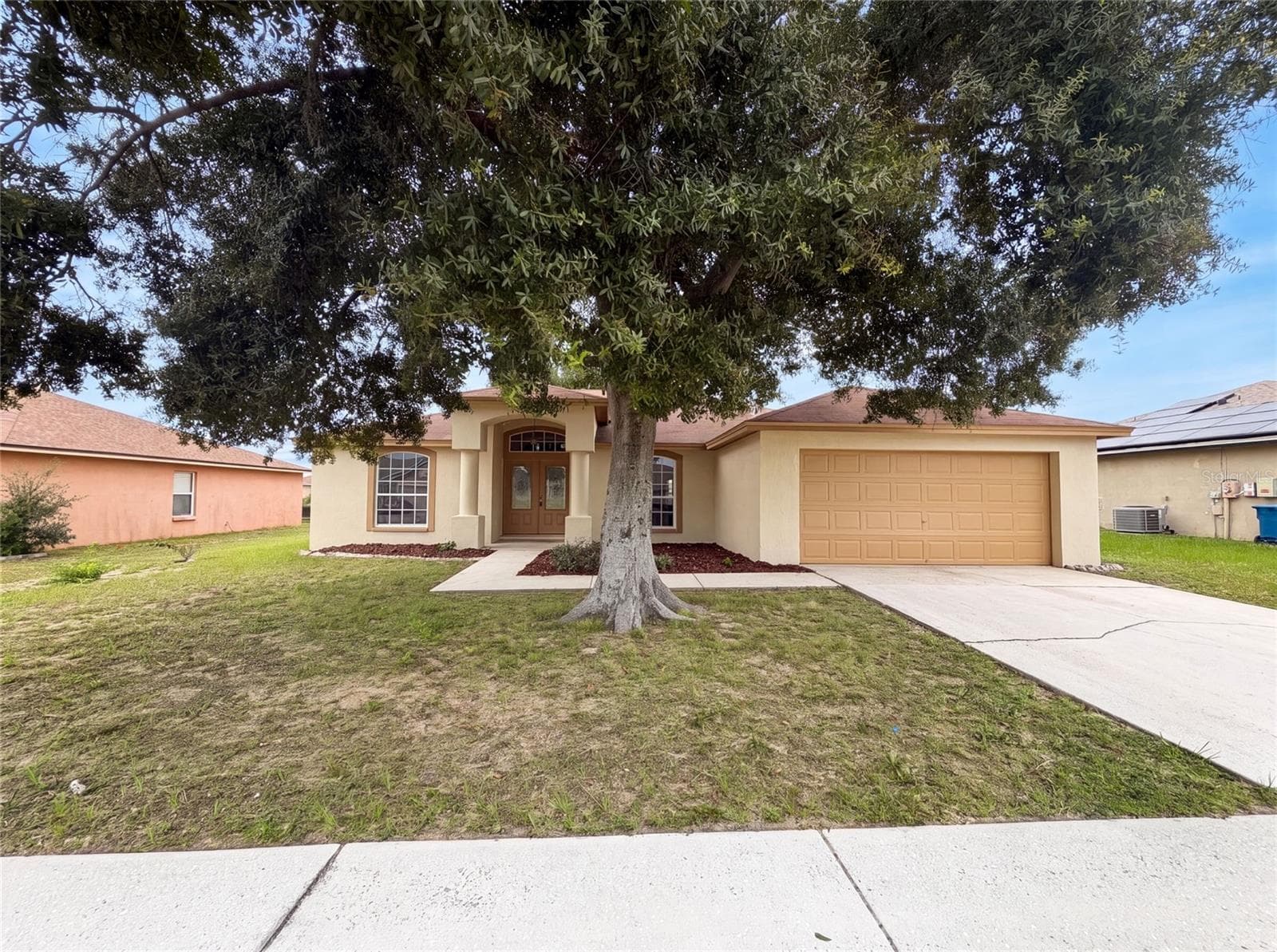 1038 HIGHLAND CREST CIR