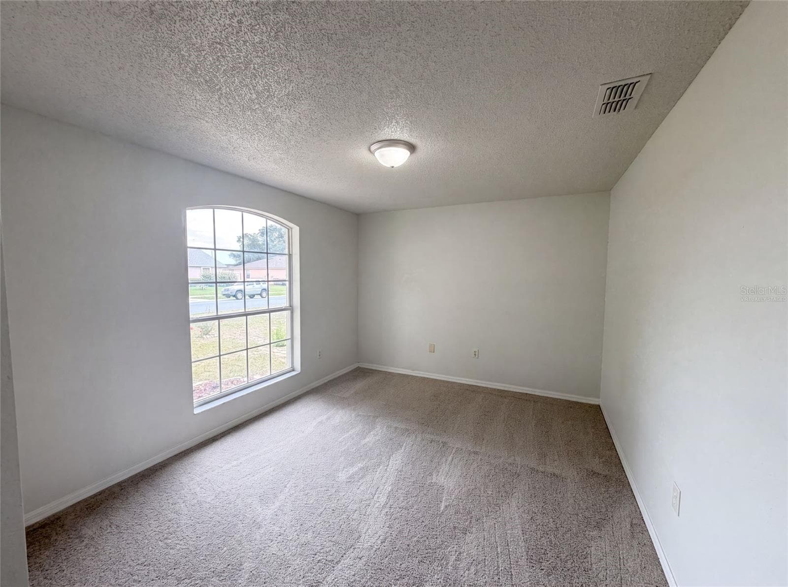 Virtually Staged - 1038 HIGHLAND CREST CIR, LAKE WALES