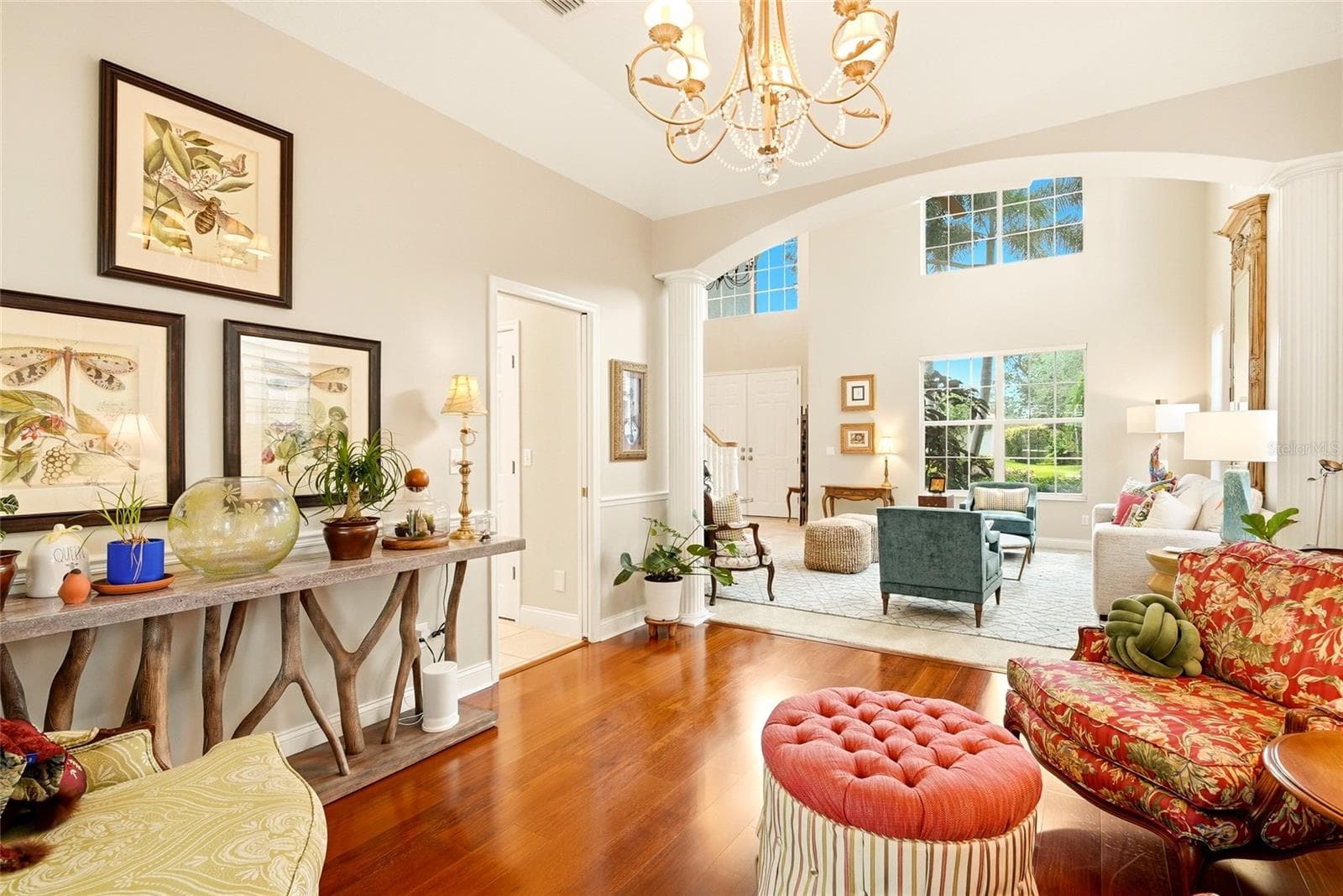 Single Family Residence at 1246 DARLINGTON OAK CIR NE, ST PETERSBURG, photo 10 of 79