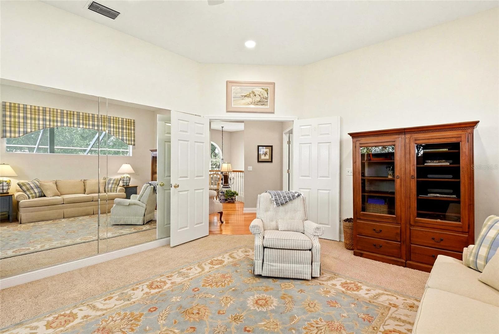 Single Family Residence at 1246 DARLINGTON OAK CIR NE, ST PETERSBURG, photo 39 of 79