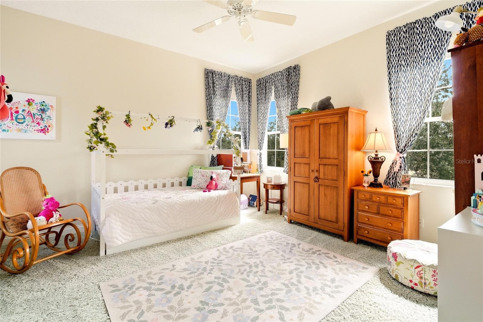 Single Family Residence at 1246 DARLINGTON OAK CIR NE, ST PETERSBURG, photo 51 of 79