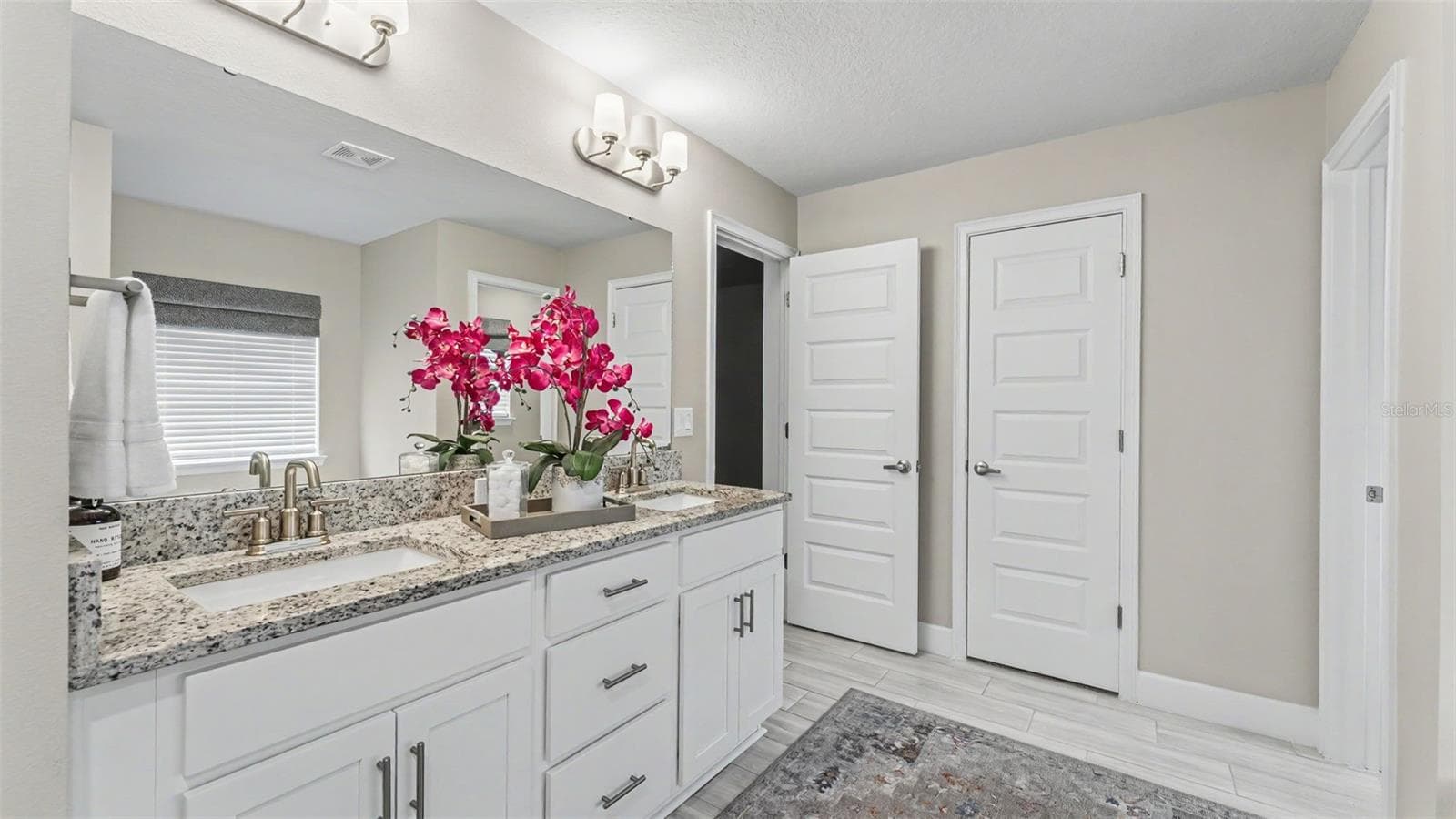 Primary Bathroom. - 5280 TENNESSEE RIDGE CT, AUBURNDALE