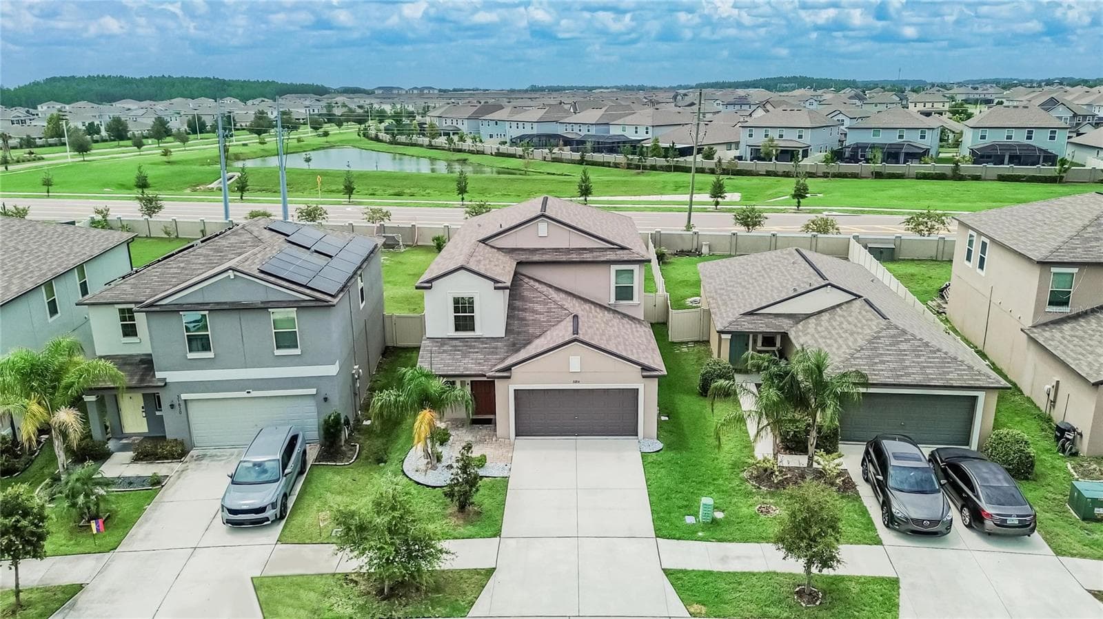 Single Family Residence at 31814 BARREL WAVE WAY, WESLEY CHAPEL, photo 6 of 99