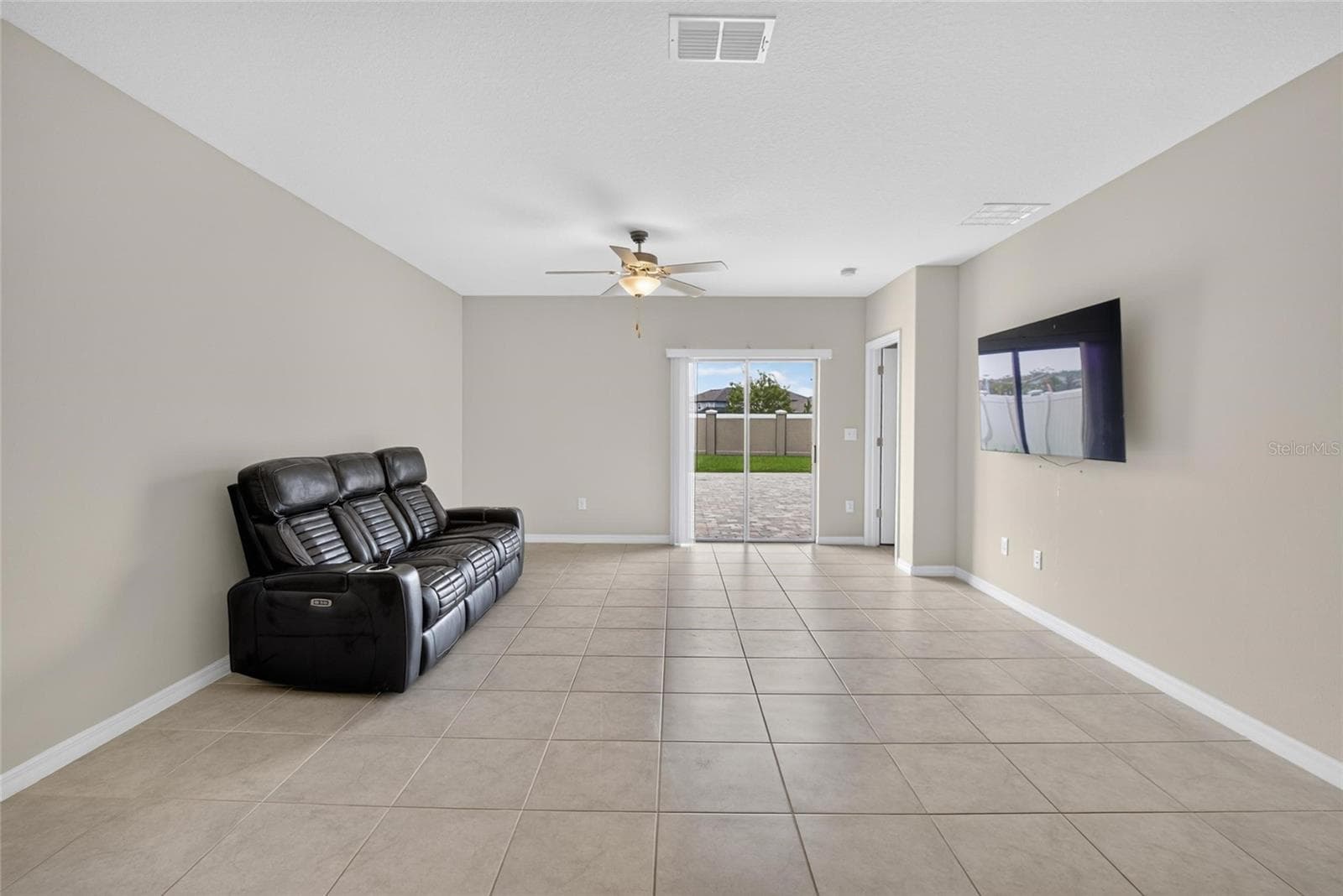 Greatroom - 31814 BARREL WAVE WAY, WESLEY CHAPEL