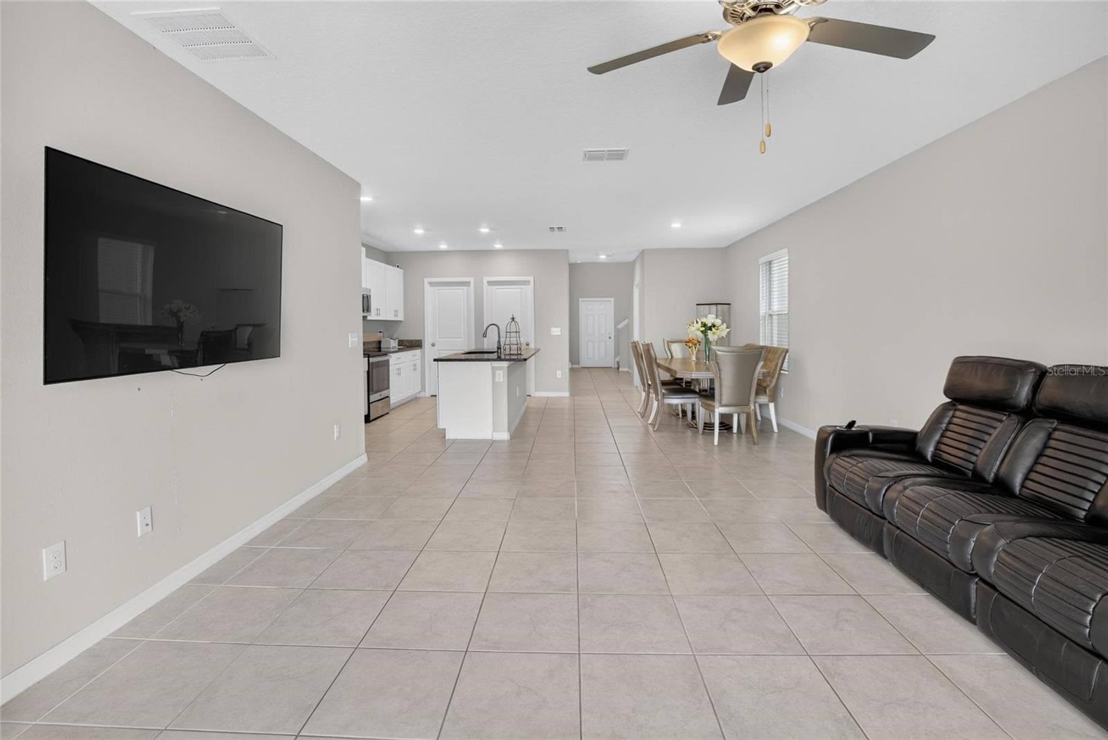 Great room - 31814 BARREL WAVE WAY, WESLEY CHAPEL