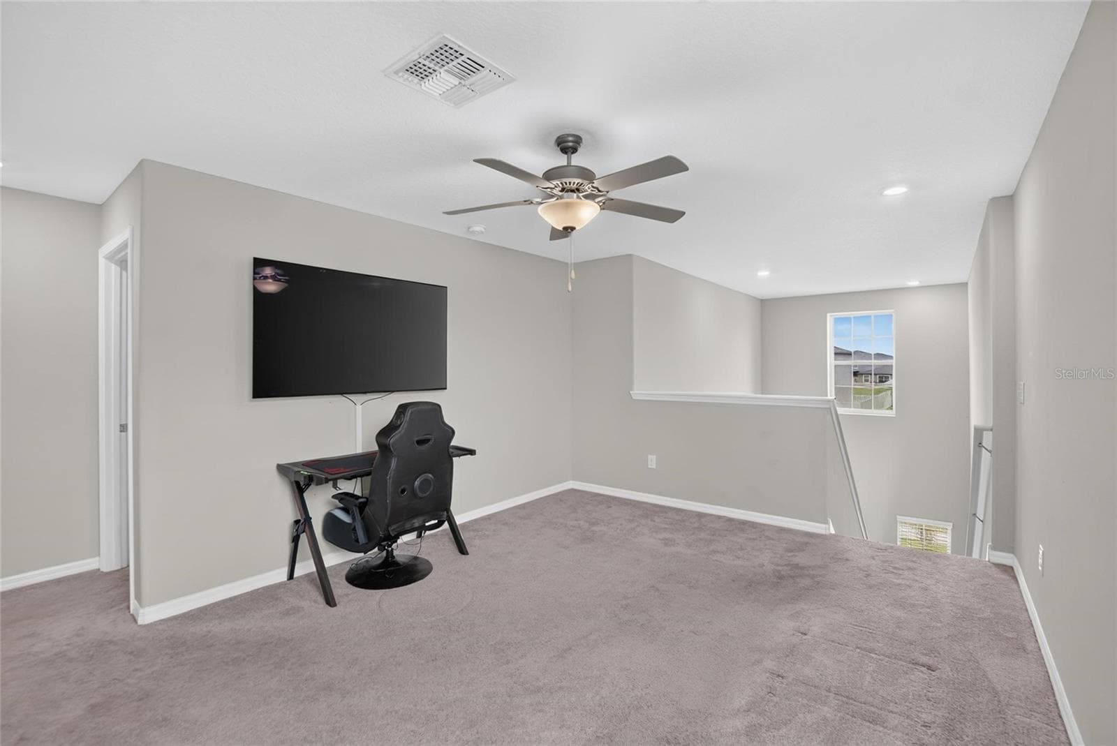 Loft - 31814 BARREL WAVE WAY, WESLEY CHAPEL