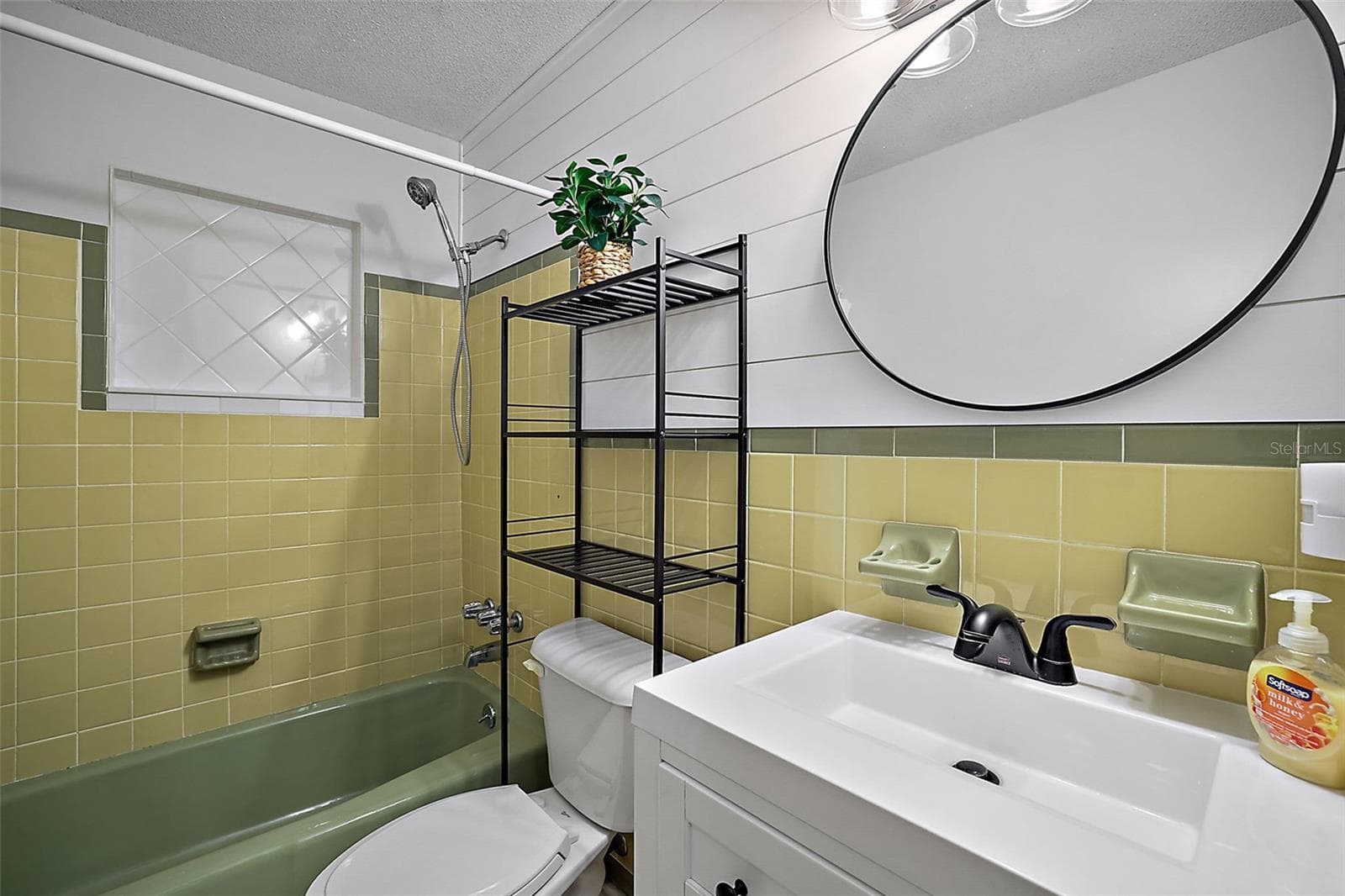 Single Family Residence at 10303 SE SUNSET HARBOR RD, SUMMERFIELD, photo 17 of 31