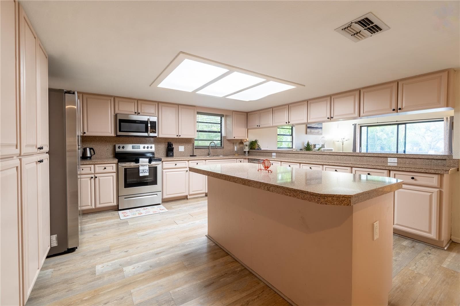 Single Family Residence at 4003 BAYSIDE CT, BRADENTON, photo 23 of 66