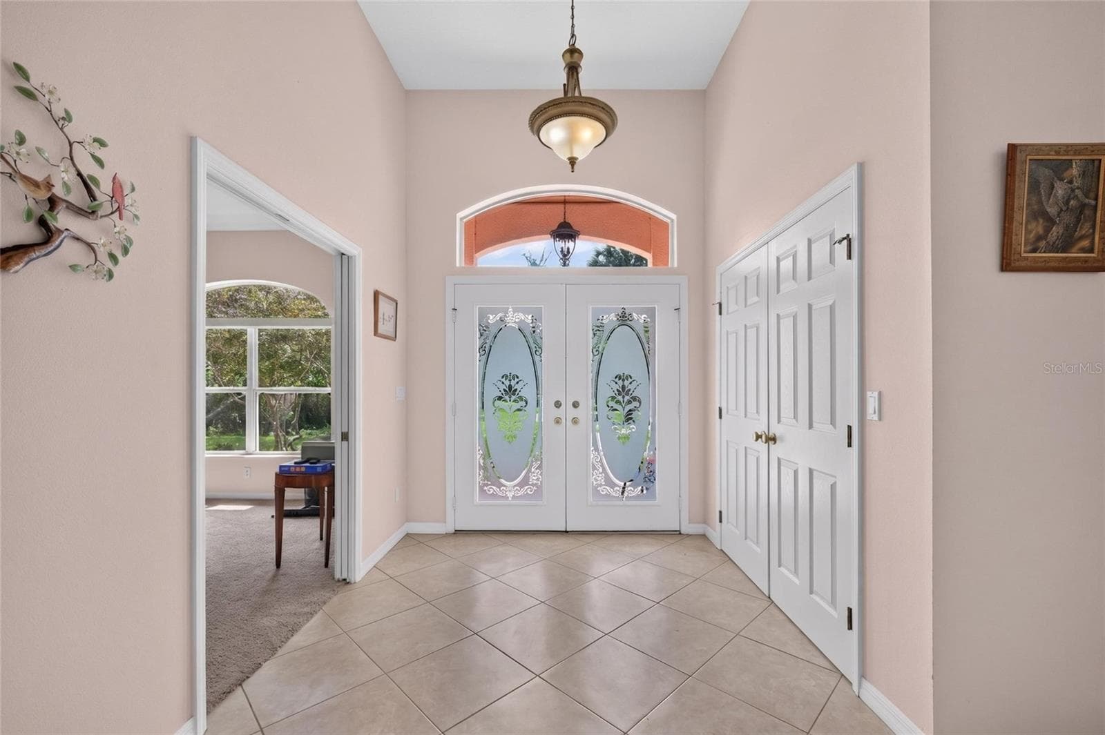 Double Door Entry with Coat Closet & Office - 19040 NW 88TH AVENUE RD, REDDICK