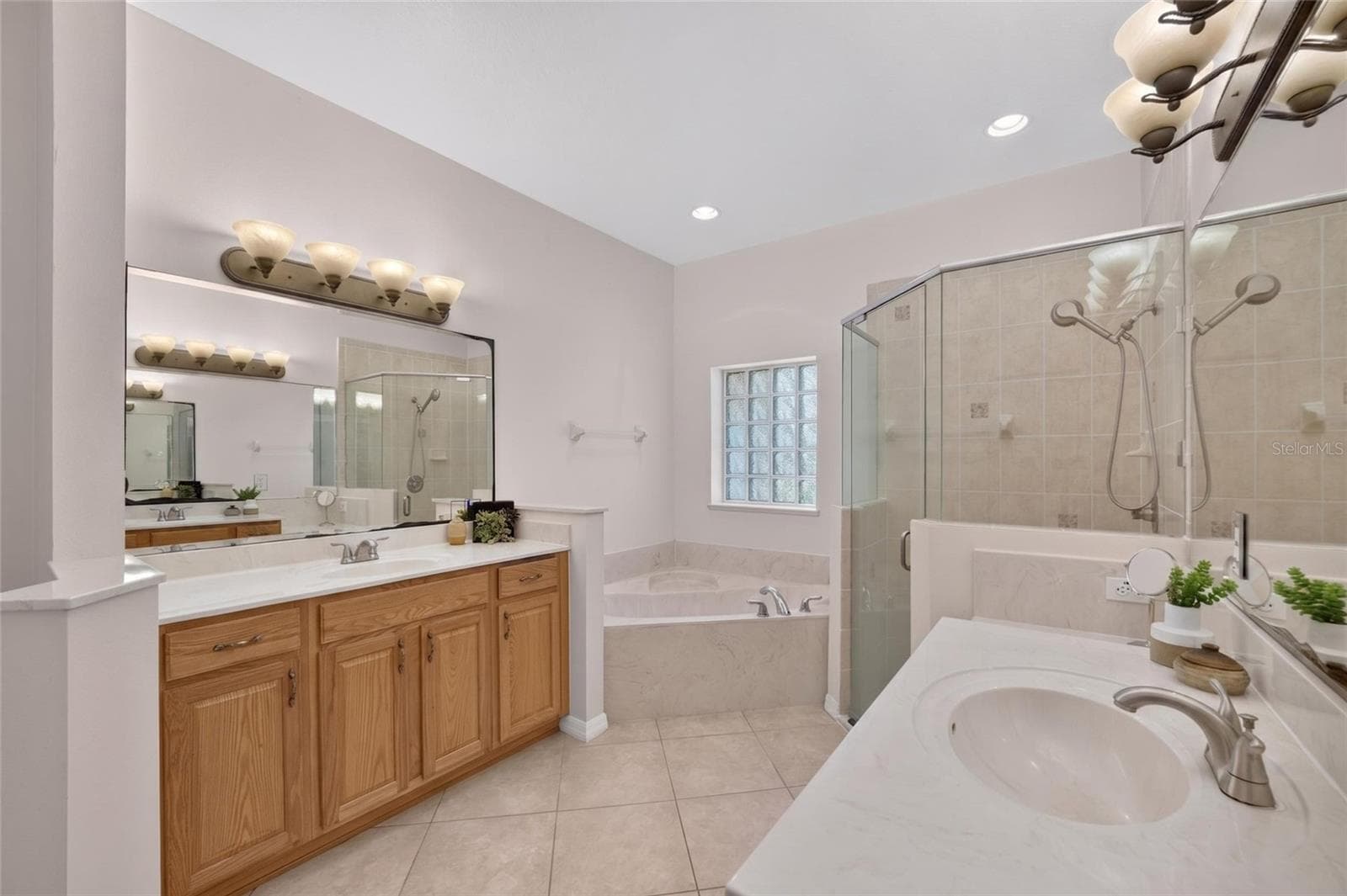 Garden Bathtub - 19040 NW 88TH AVENUE RD, REDDICK
