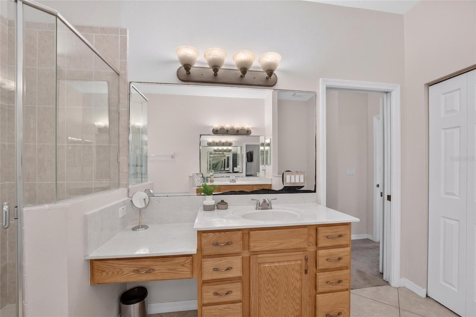 Makeup Area in Bathroom - 19040 NW 88TH AVENUE RD, REDDICK