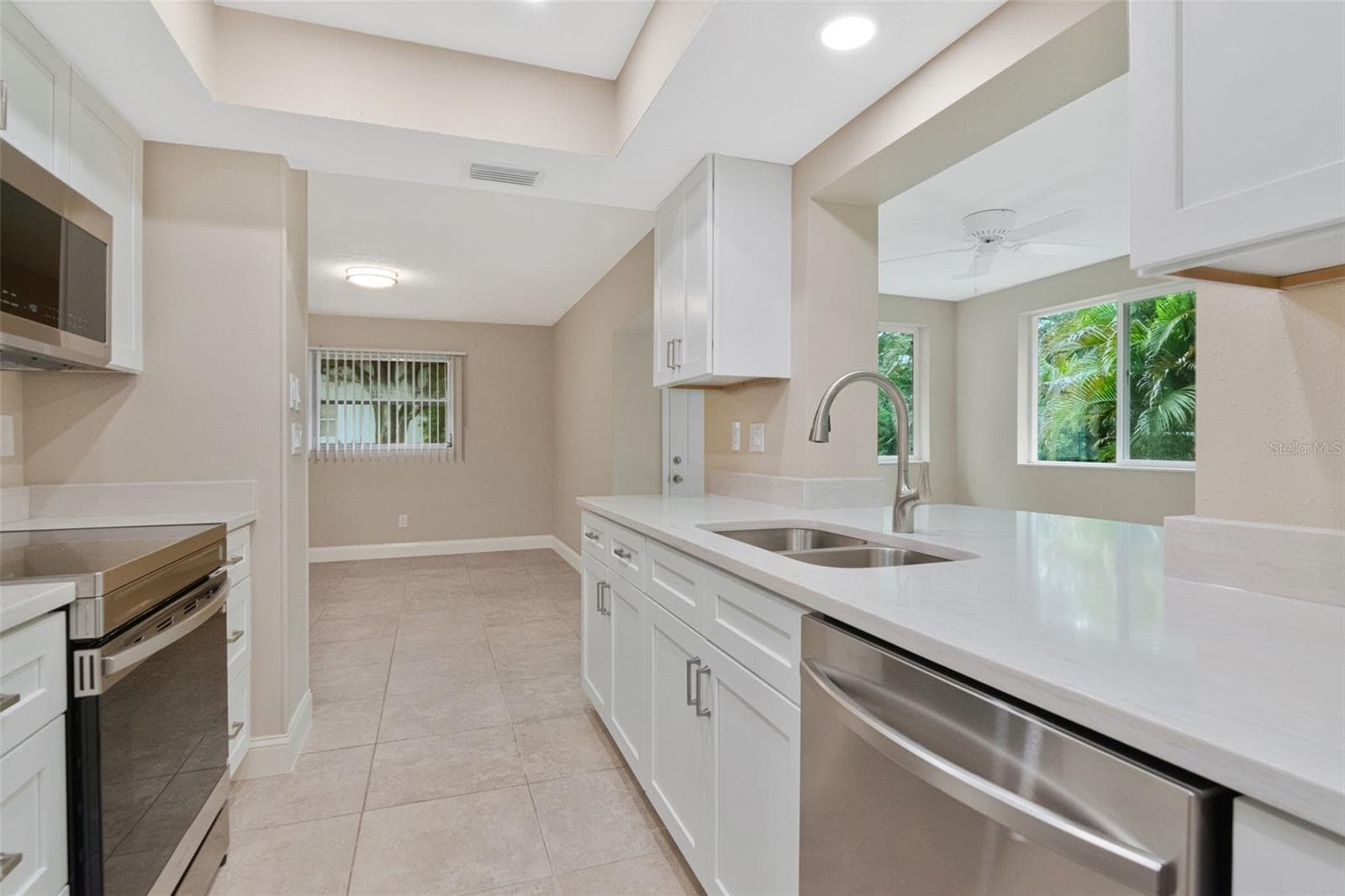 Single Family Residence at 2958 DUNDEE DR, PALM HARBOR, photo 14 of 64