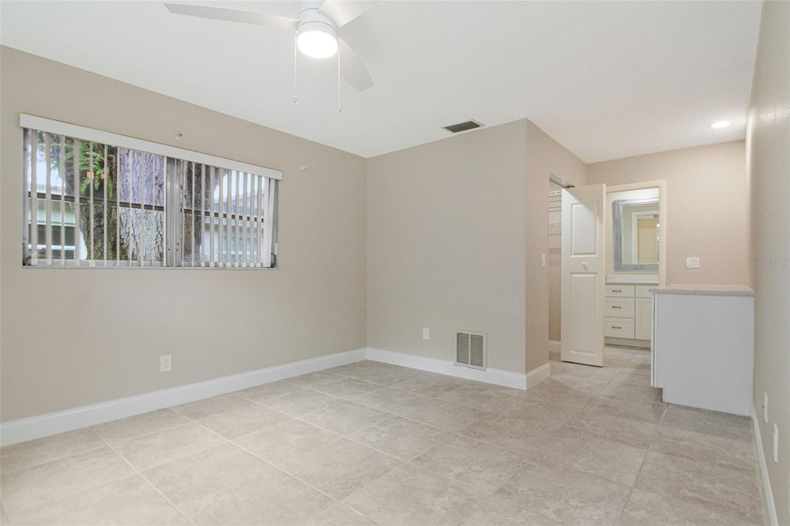 Single Family Residence at 2958 DUNDEE DR, PALM HARBOR, photo 33 of 64