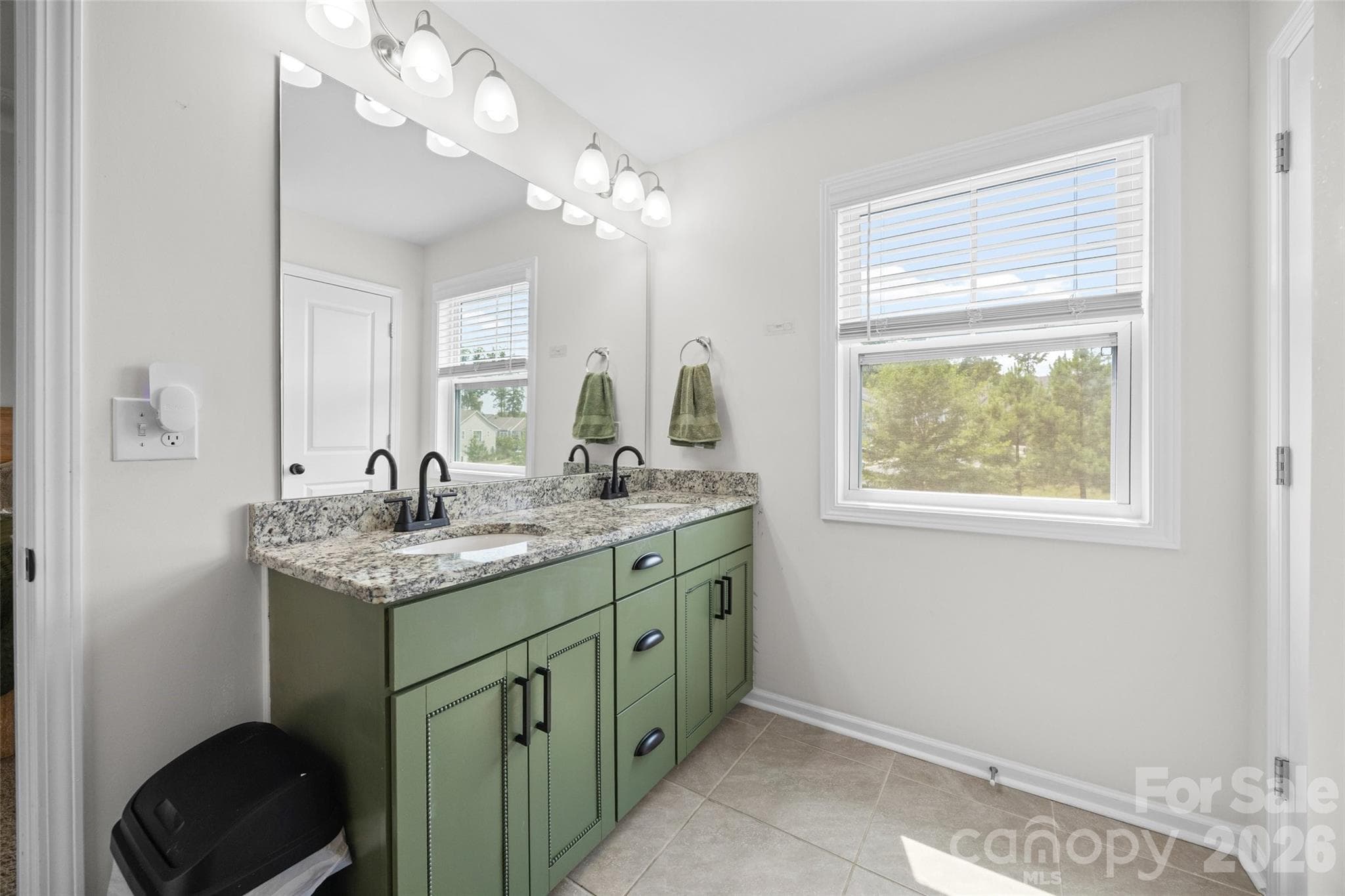 Townhouse at 616 Altamonte Drive, Clover, photo 21 of 30