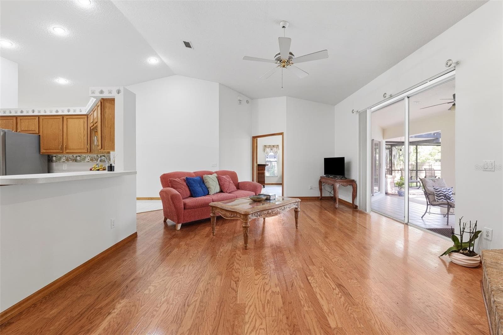 Single Family Residence at 2770 BUCKHORN OAKS DR, VALRICO, photo 17 of 54