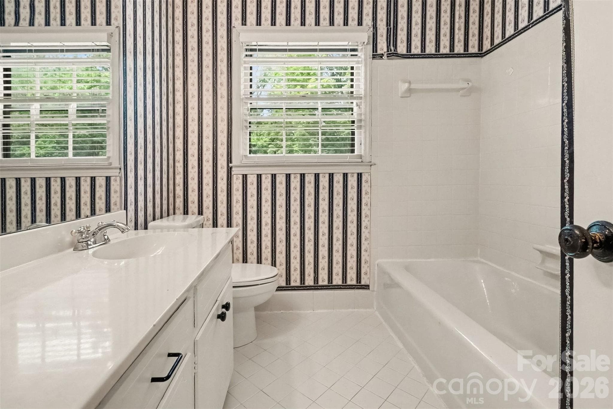 Hall Bathroom - 4221 Bridgewood Lane, Charlotte