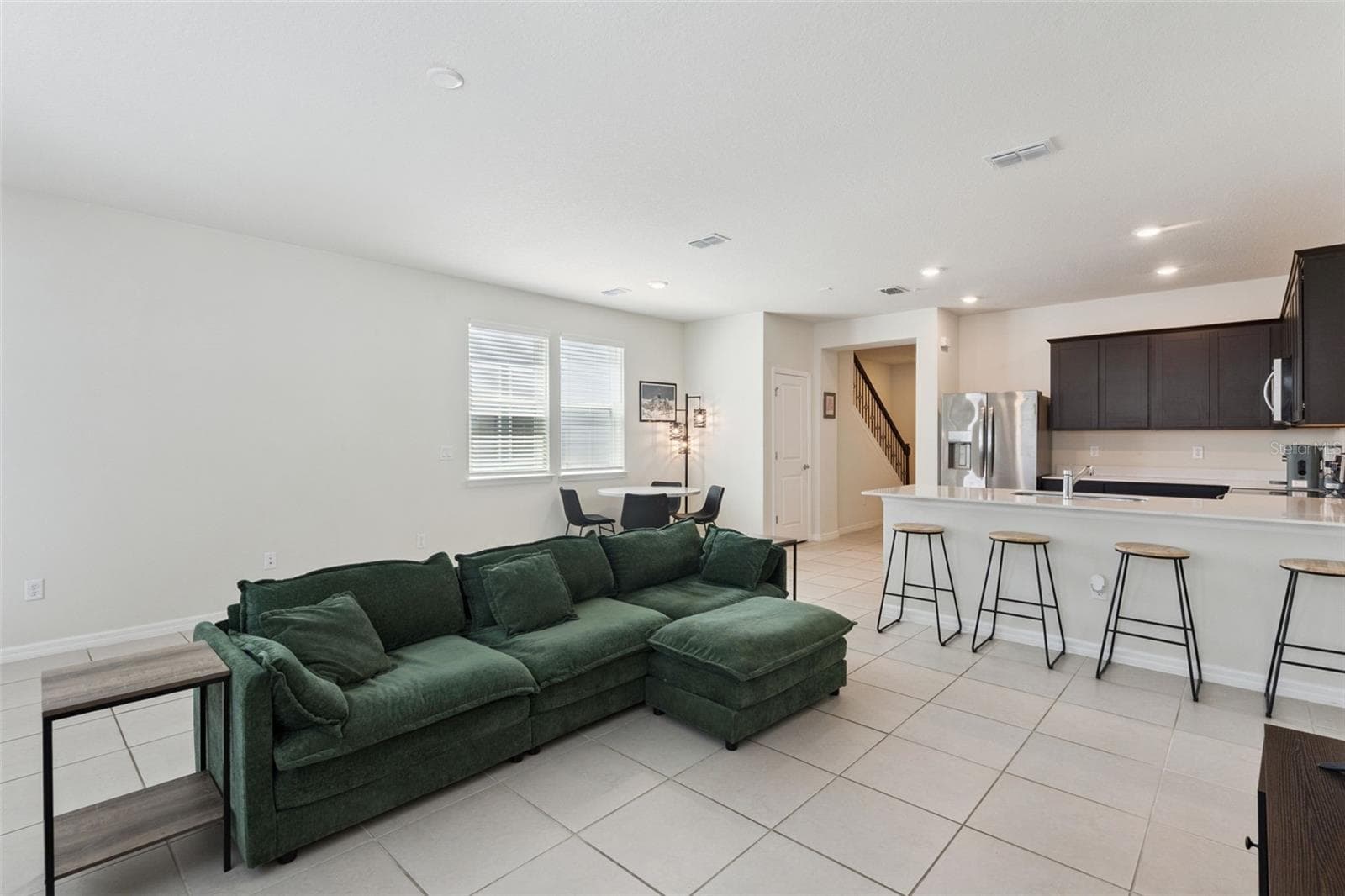 Townhouse at 6926 REVERIE PARK AVE, ORLANDO, photo 5 of 30