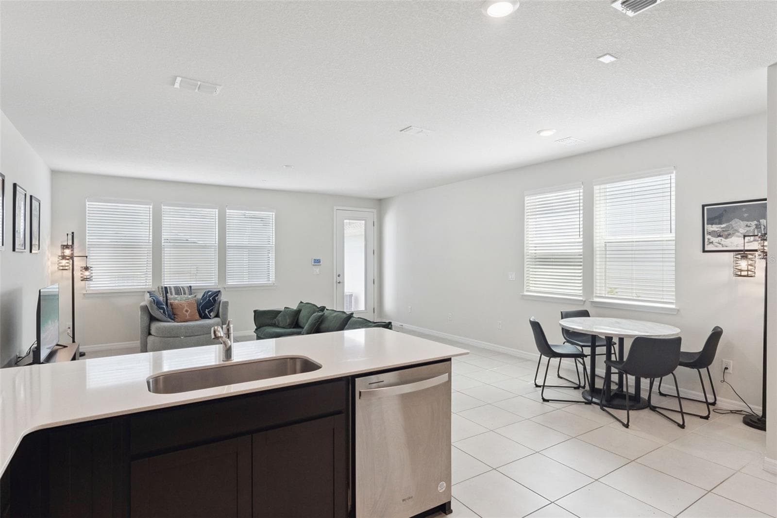 Townhouse at 6926 REVERIE PARK AVE, ORLANDO, photo 6 of 30
