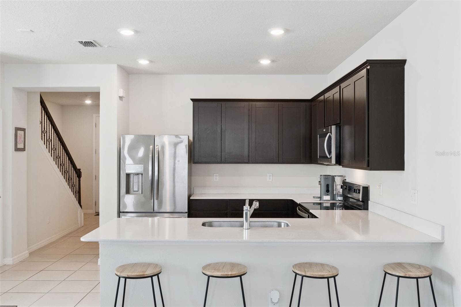 Townhouse at 6926 REVERIE PARK AVE, ORLANDO, photo 9 of 30
