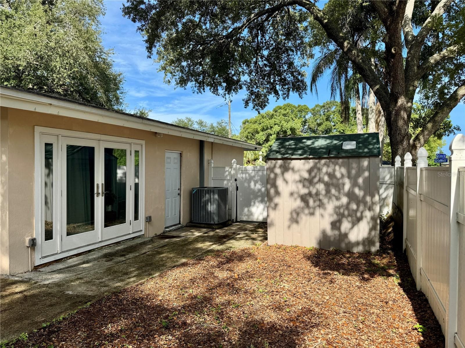 Single Family Residence at 1709 EATON DR NE, CLEARWATER, photo 24 of 33