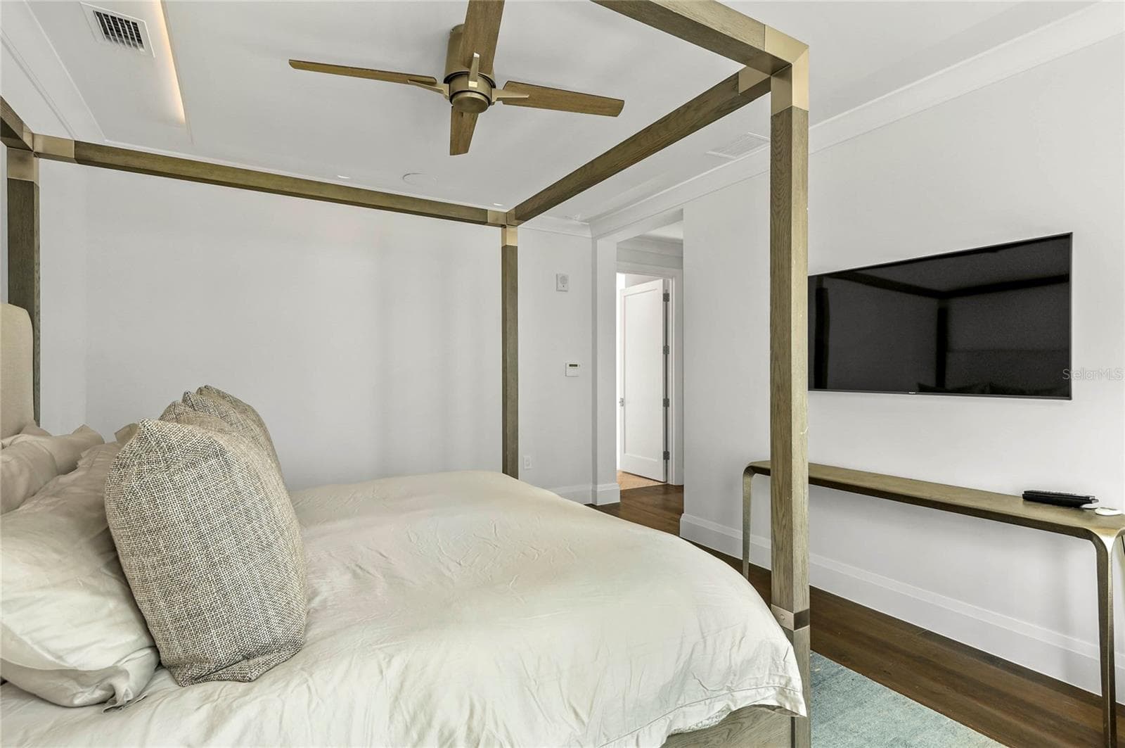 Townhouse at 125 S INTERLACHEN AVE #1, WINTER PARK, photo 44 of 79