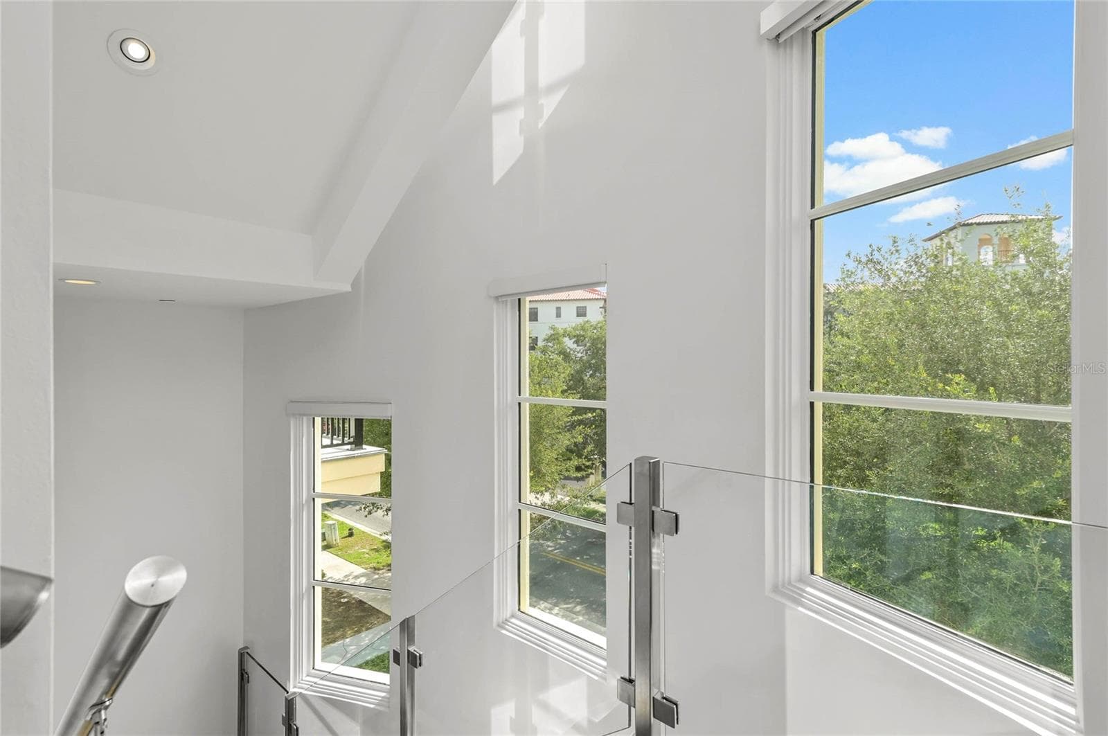Townhouse at 125 S INTERLACHEN AVE #1, WINTER PARK, photo 50 of 79