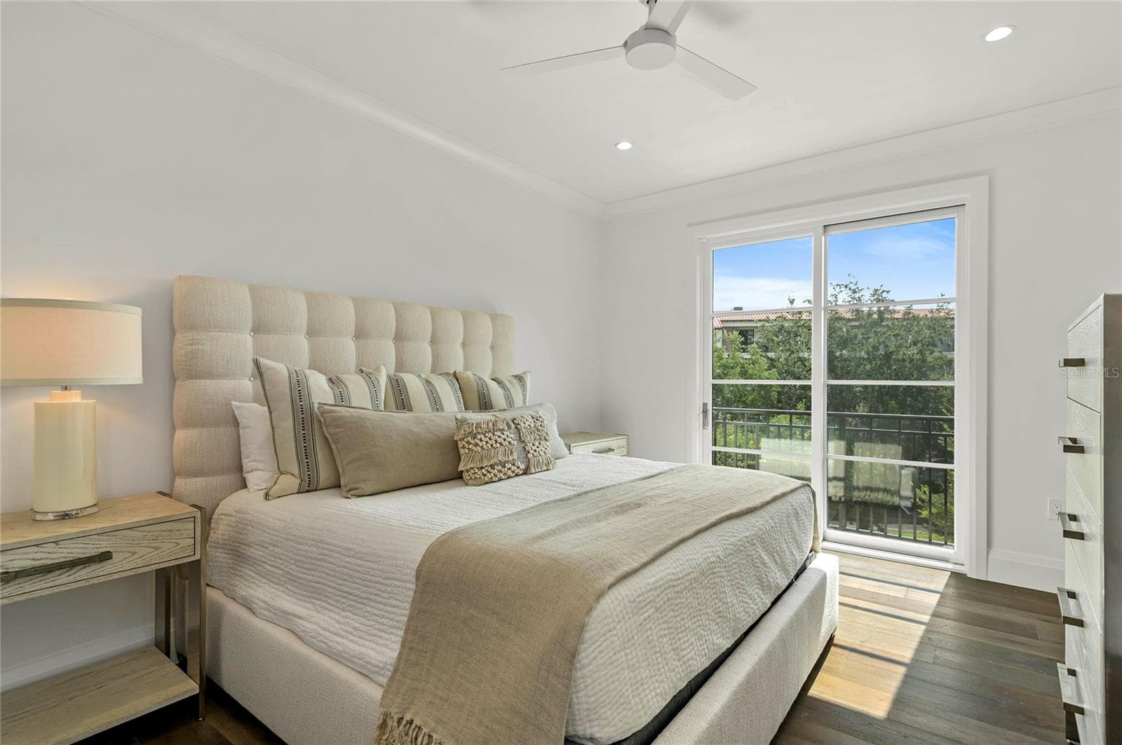 Townhouse at 125 S INTERLACHEN AVE #1, WINTER PARK, photo 59 of 79