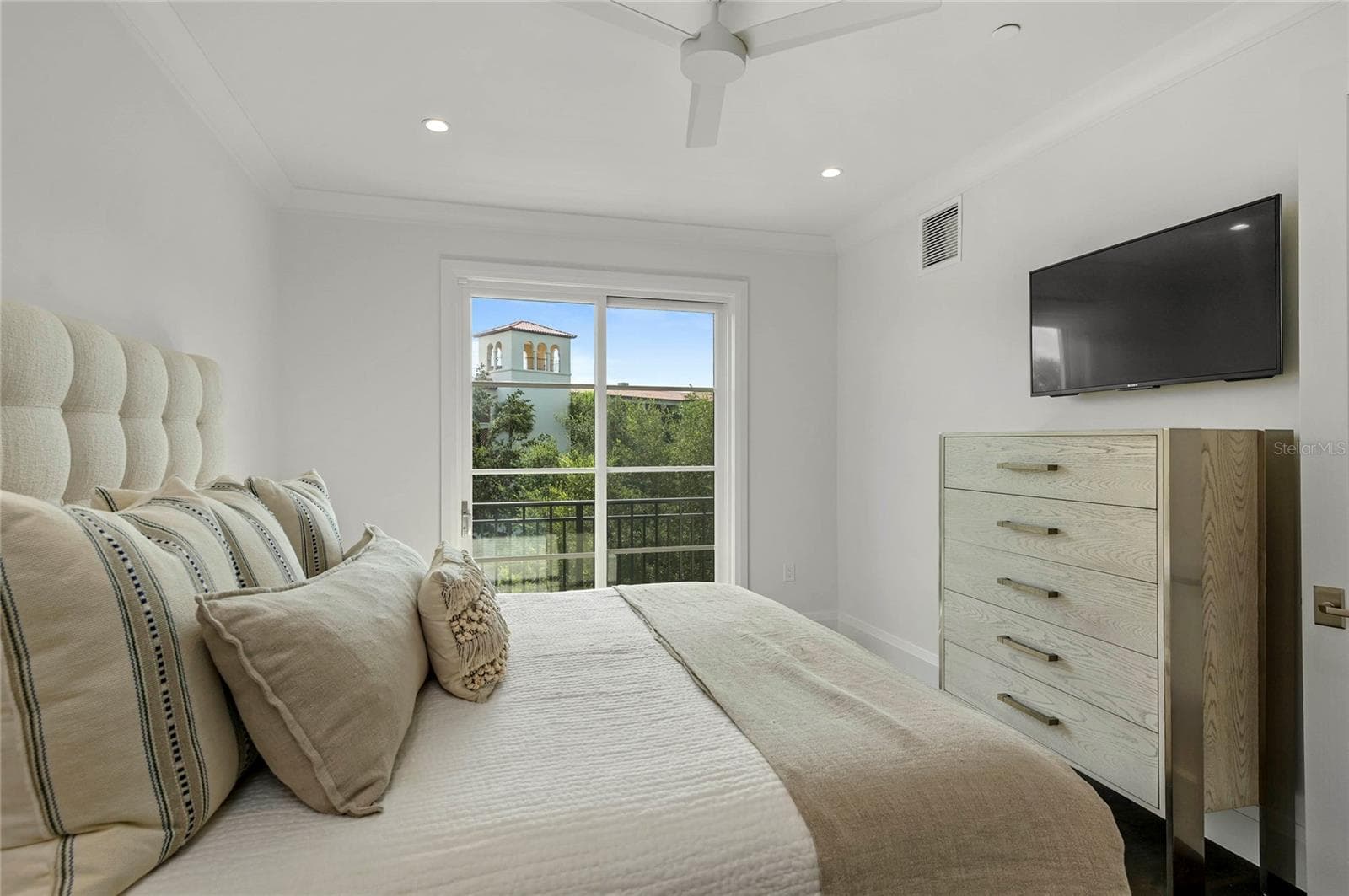 Townhouse at 125 S INTERLACHEN AVE #1, WINTER PARK, photo 60 of 79