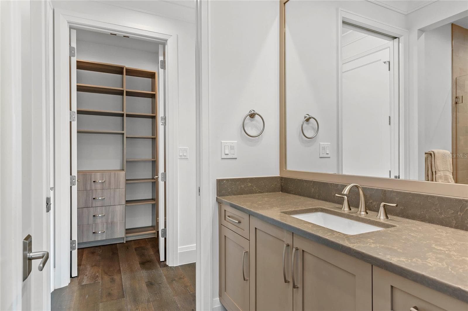 Townhouse at 125 S INTERLACHEN AVE #1, WINTER PARK, photo 62 of 79