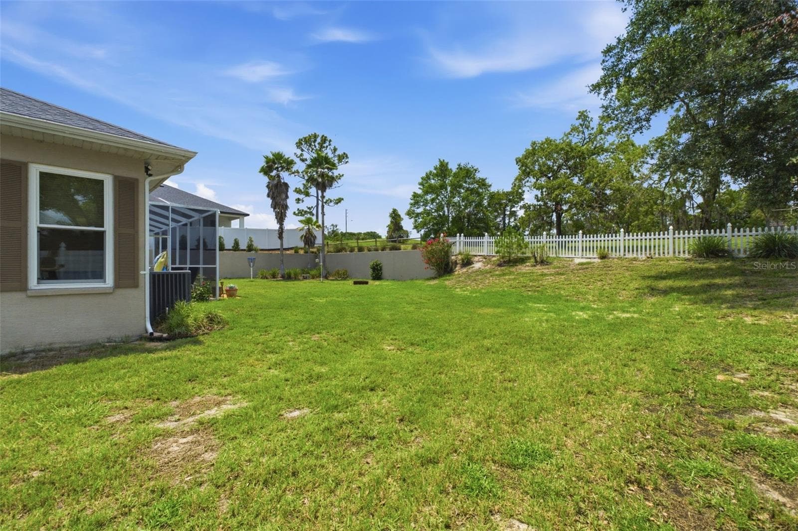 Fenced yard - 5287 SLATER RD, SPRING HILL