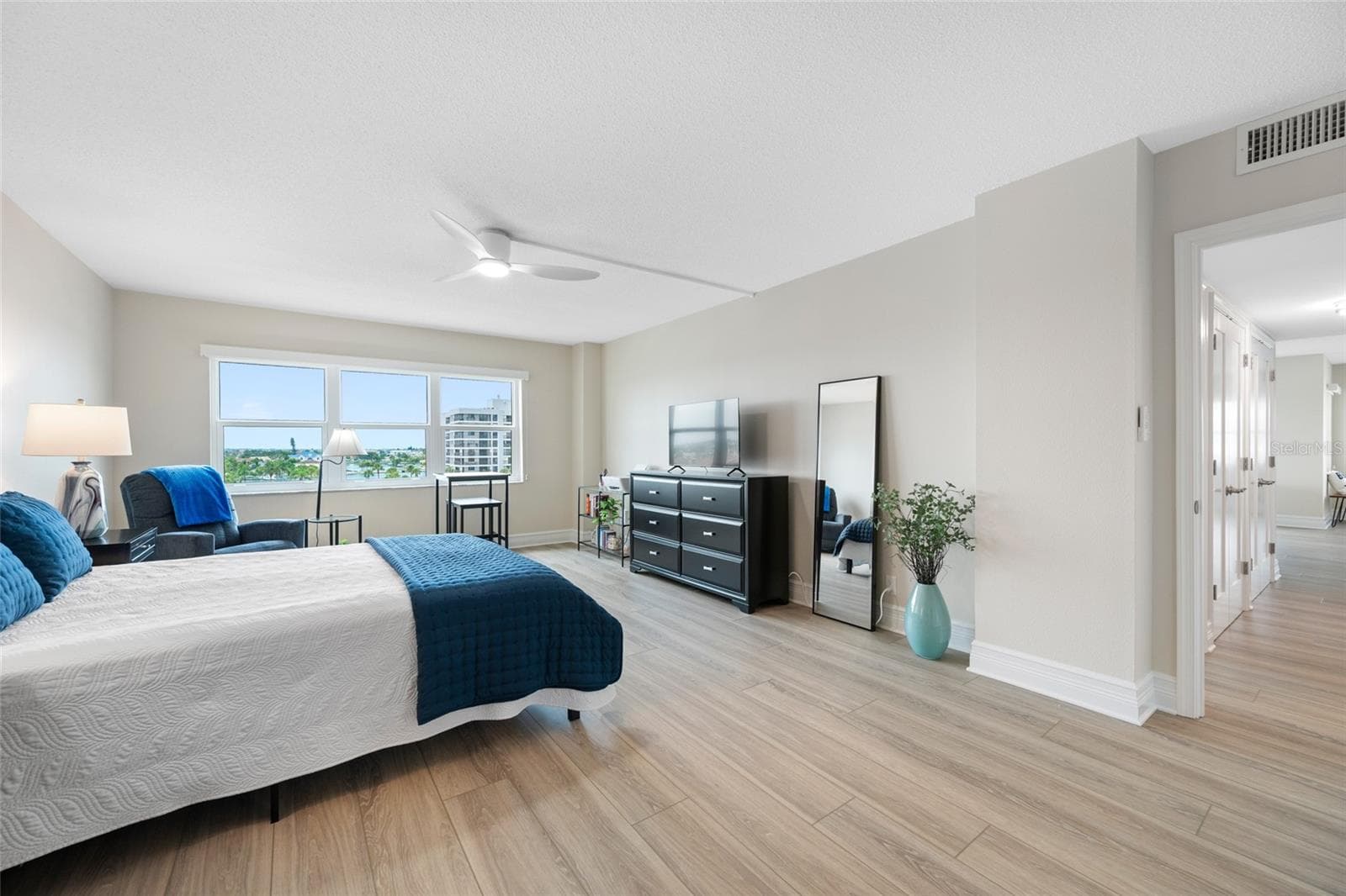 Condominium at 1621 GULF BLVD #501, CLEARWATER BEACH, photo 36 of 84