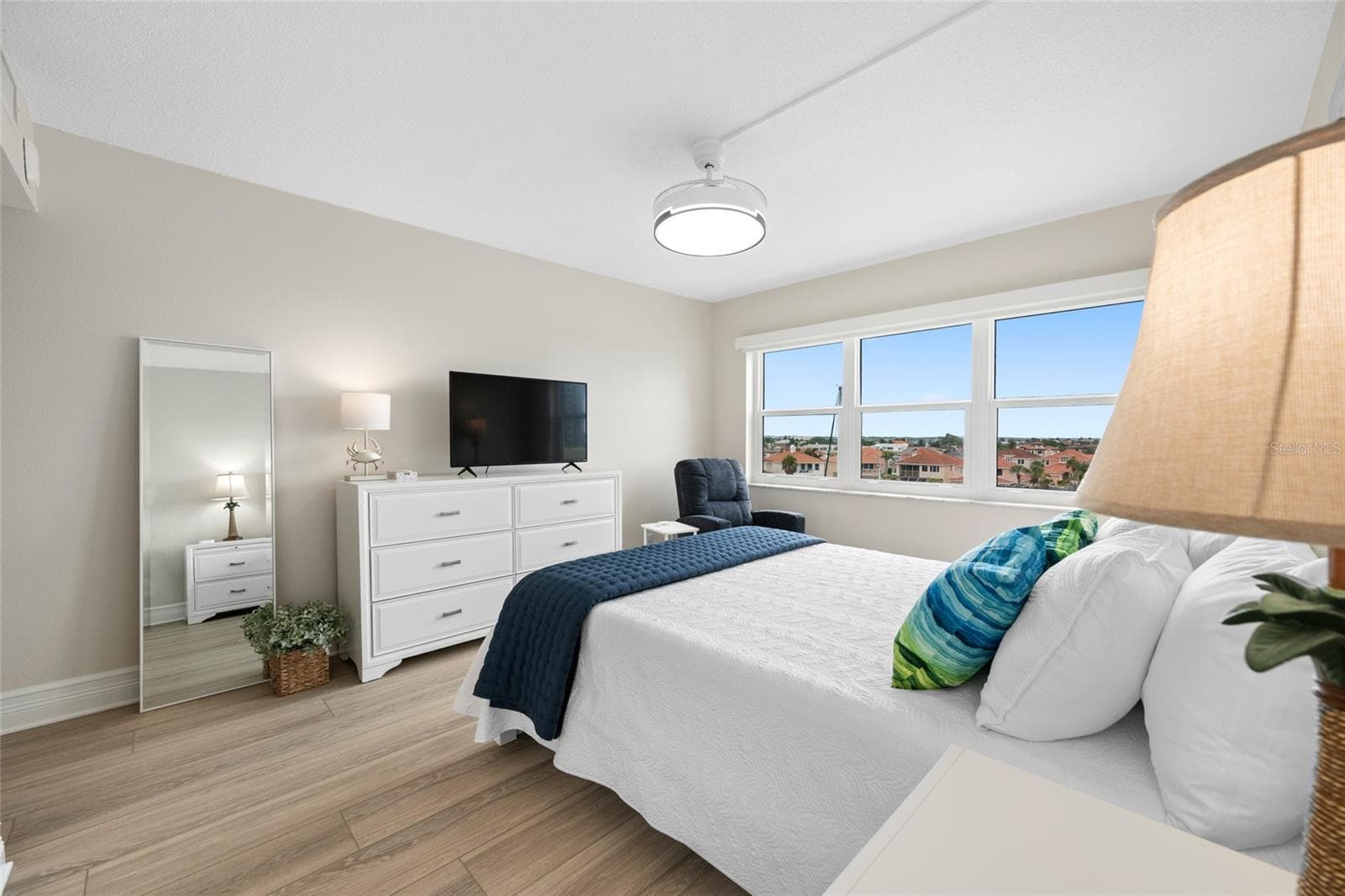 Condominium at 1621 GULF BLVD #501, CLEARWATER BEACH, photo 37 of 84