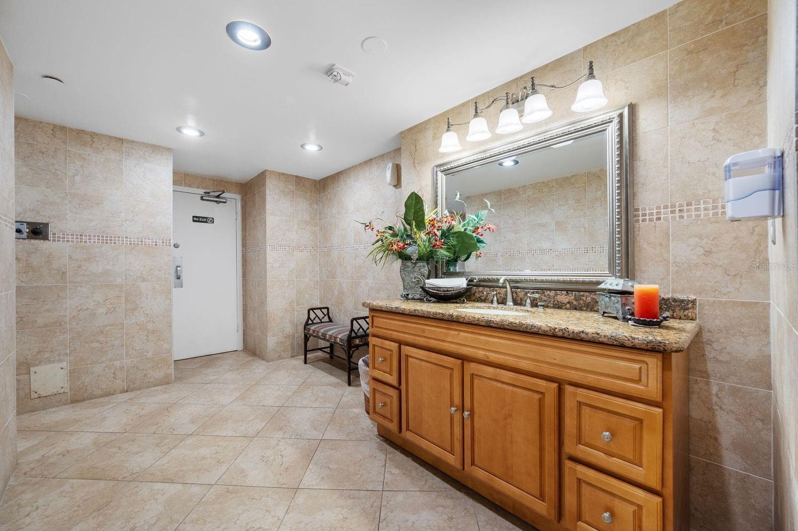 Condominium at 1621 GULF BLVD #501, CLEARWATER BEACH, photo 83 of 84