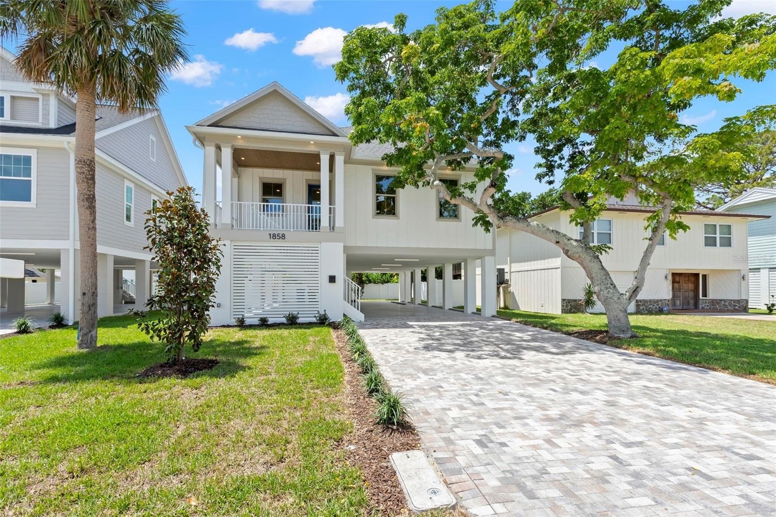 Single Family Residence at 1858 MISSISSIPPI AVE NE, ST PETERSBURG, photo 3 of 51